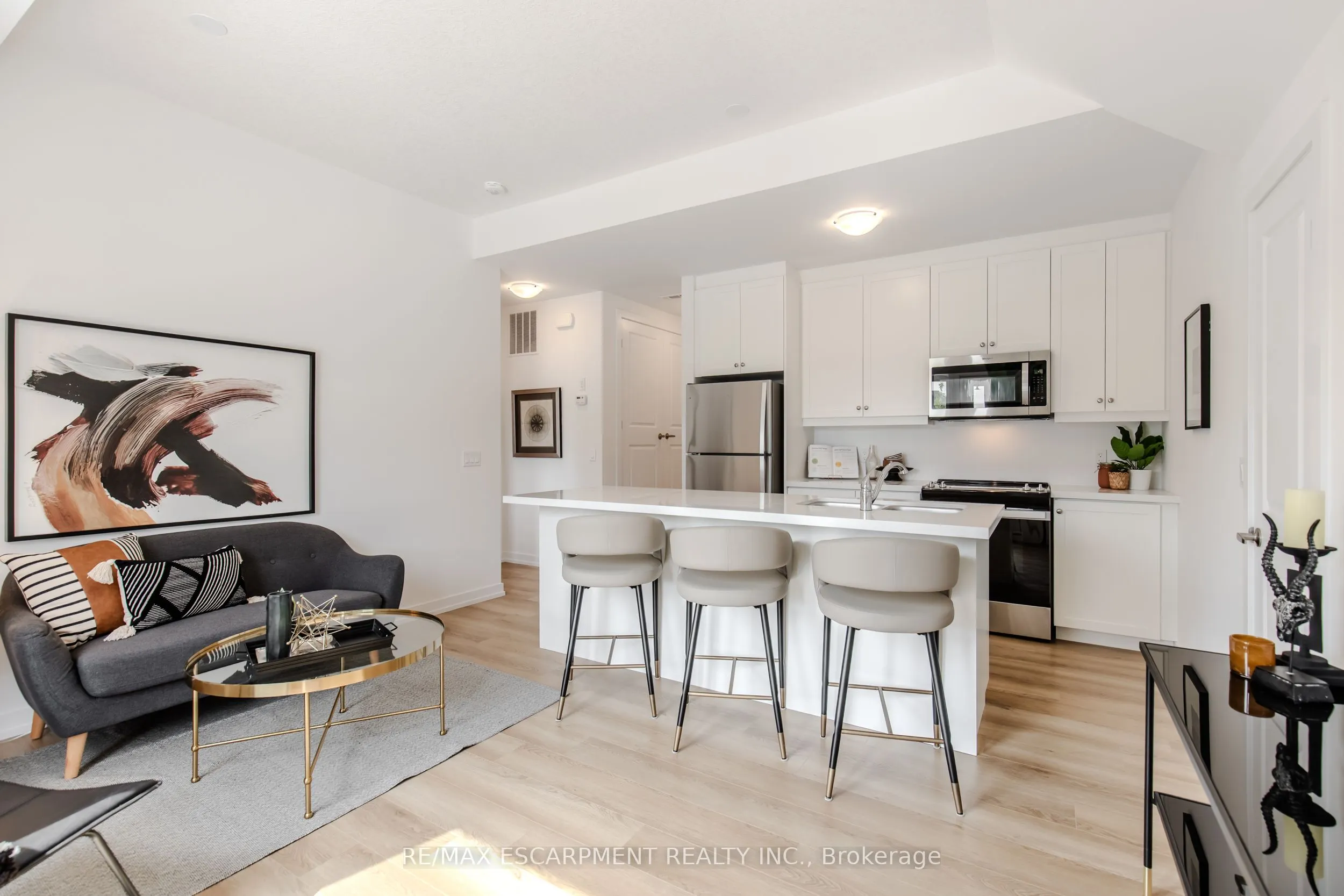 249 Burke Street, #0