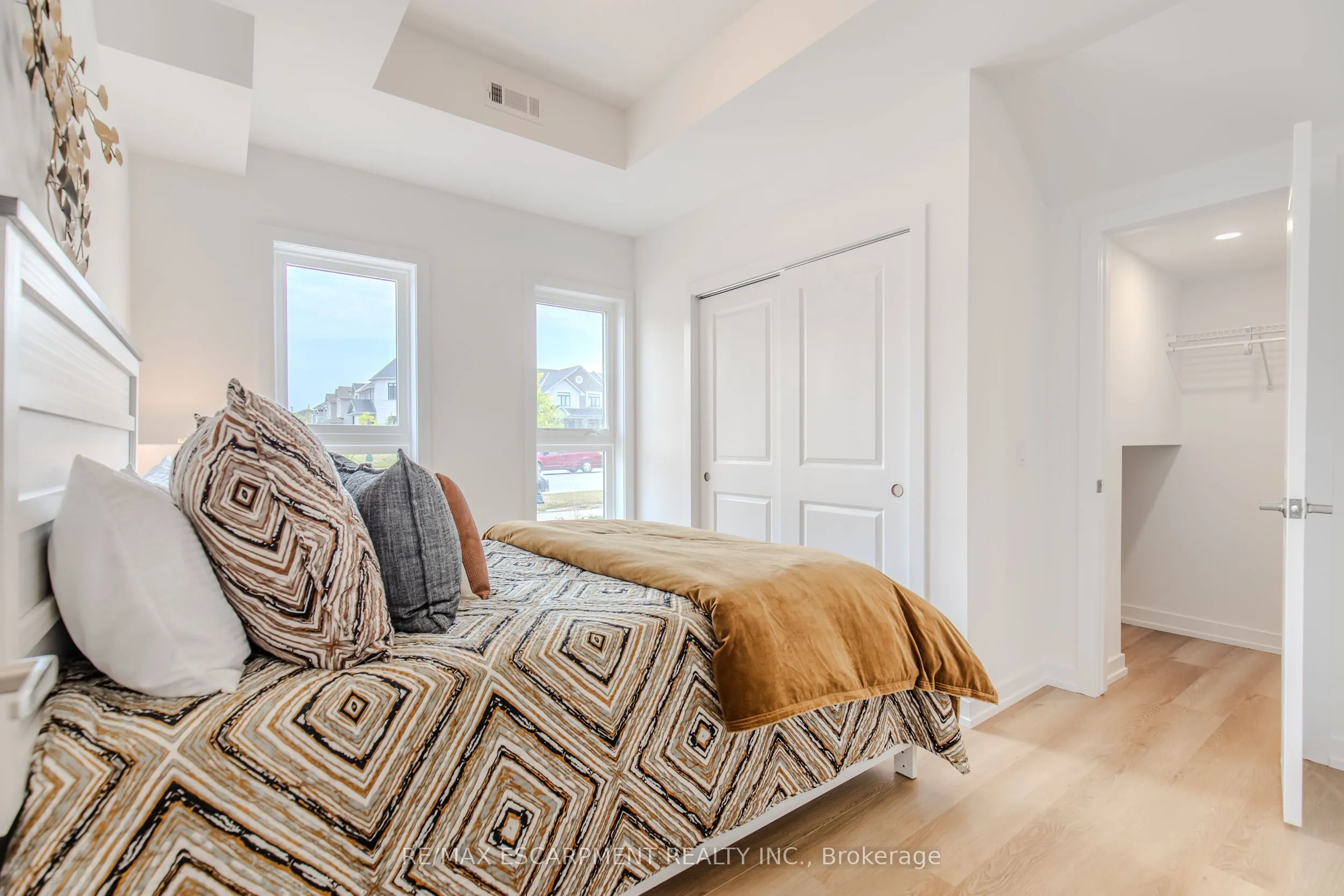 249 Burke Street, #0