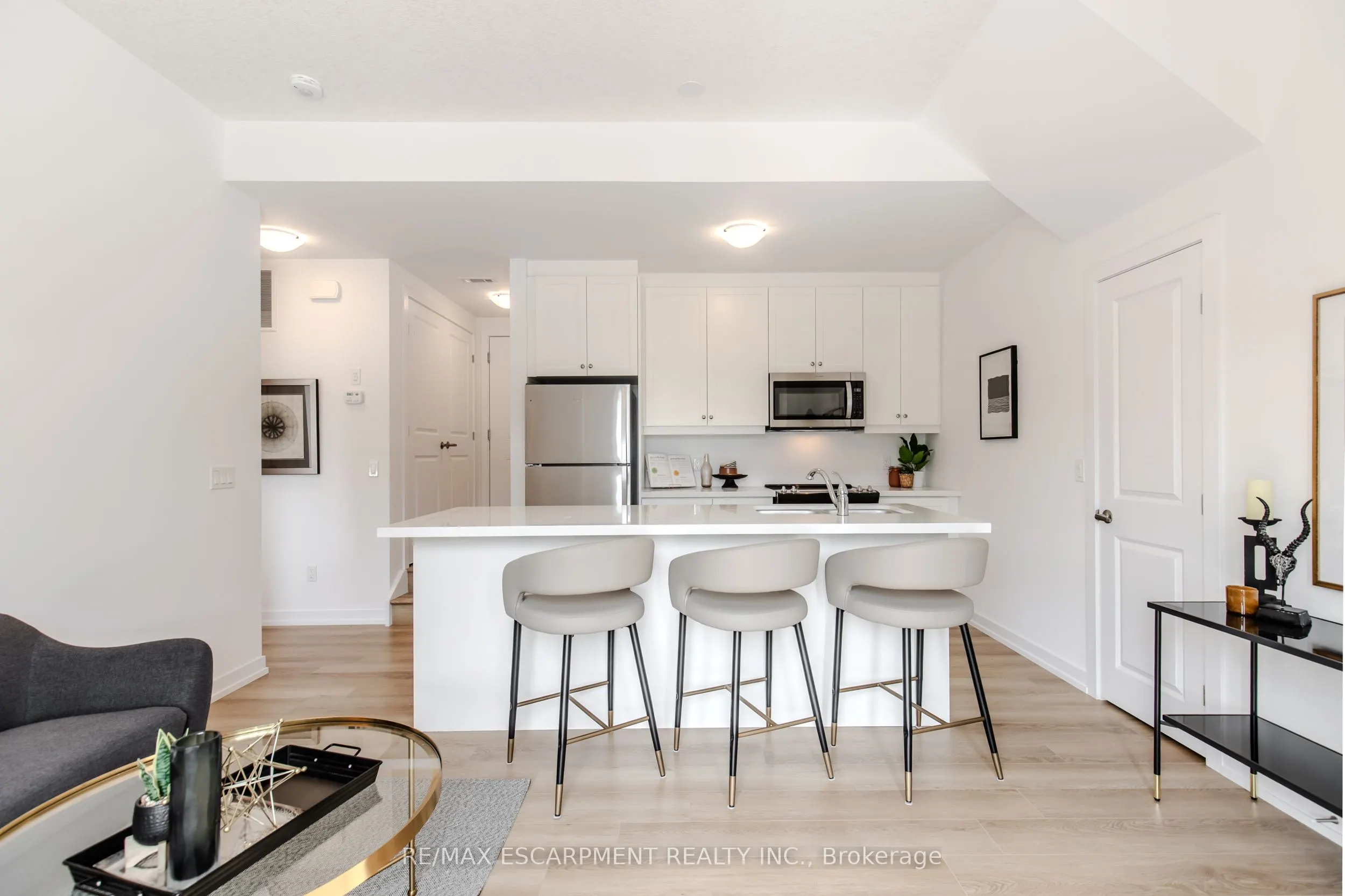 249 Burke Street, #0
