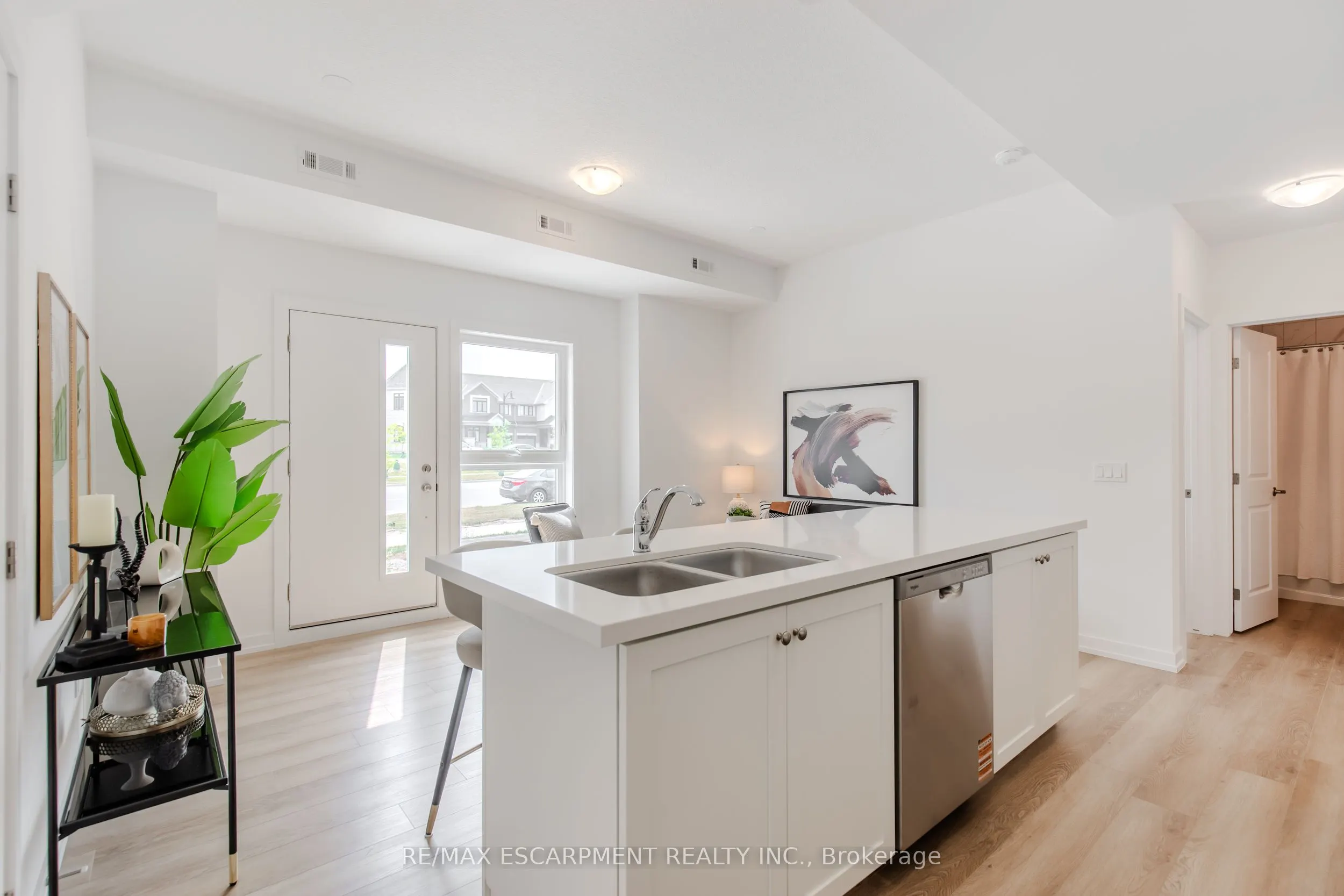 249 Burke Street, #0