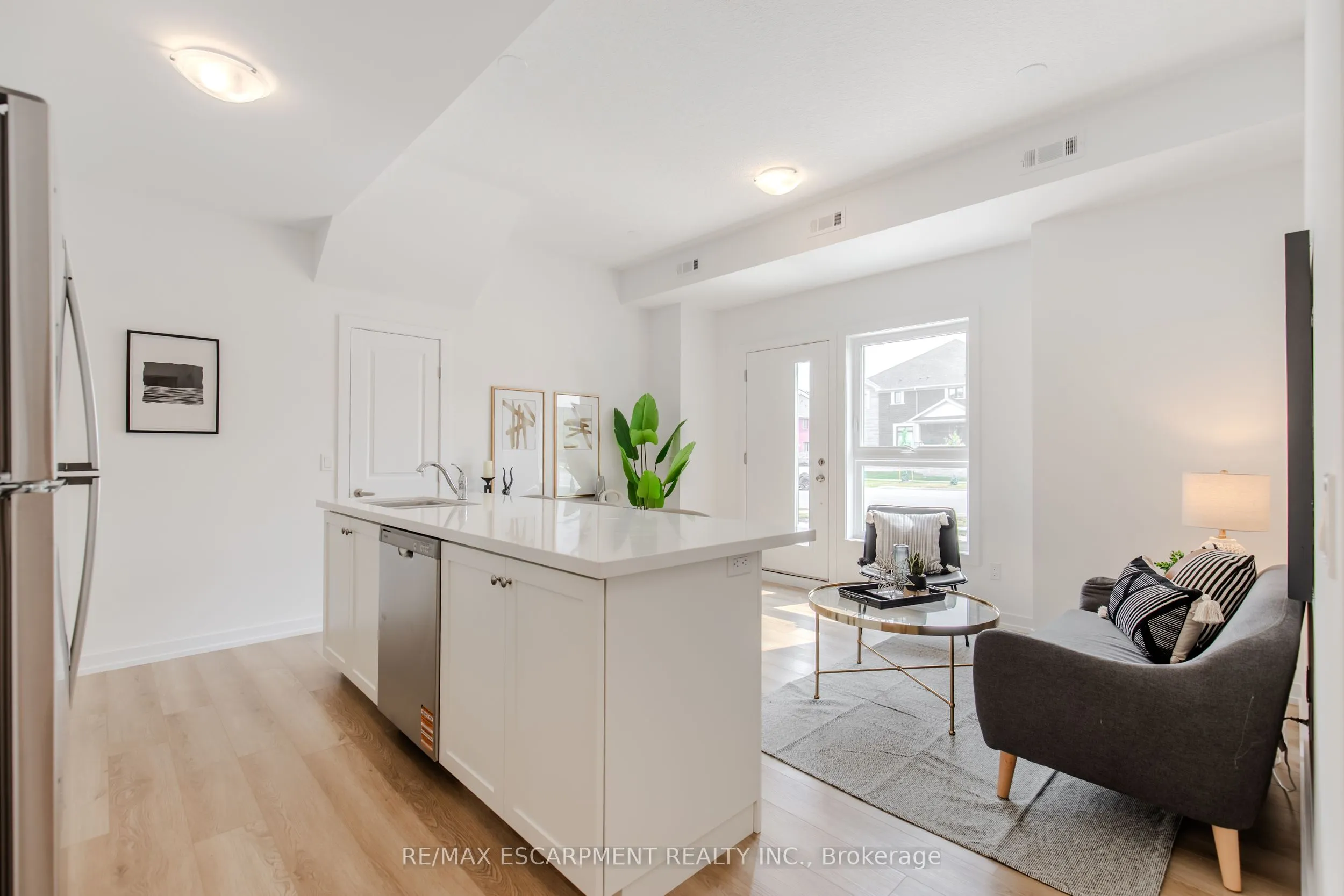 249 Burke Street, #0