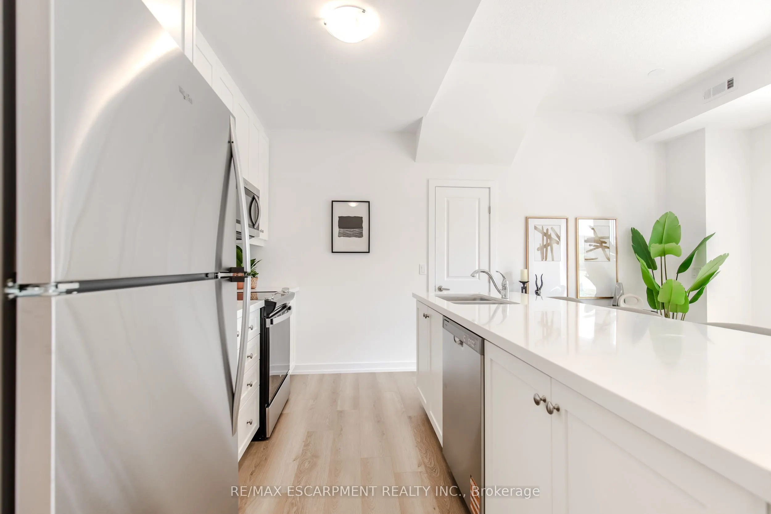 249 Burke Street, #0