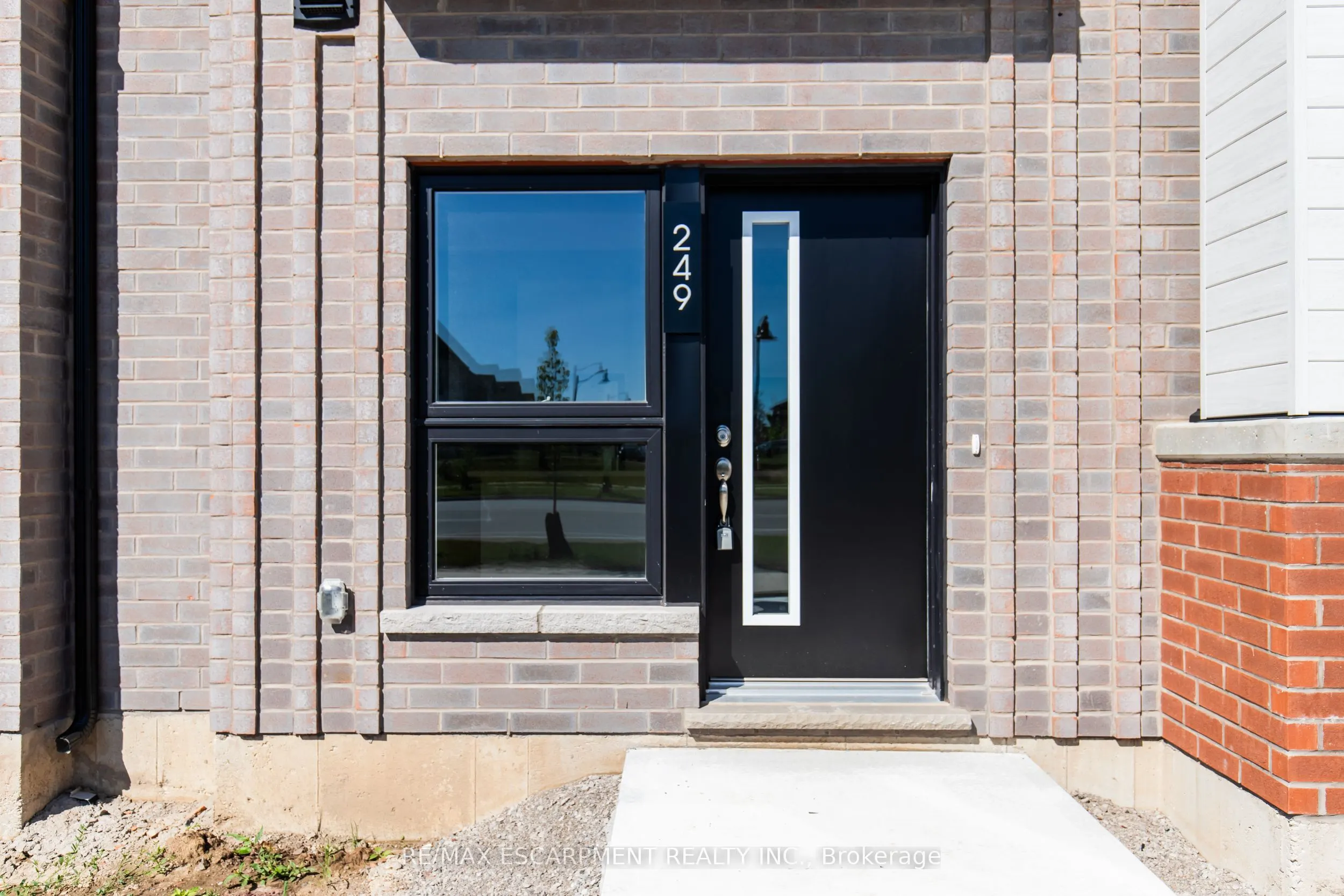249 Burke Street, #0