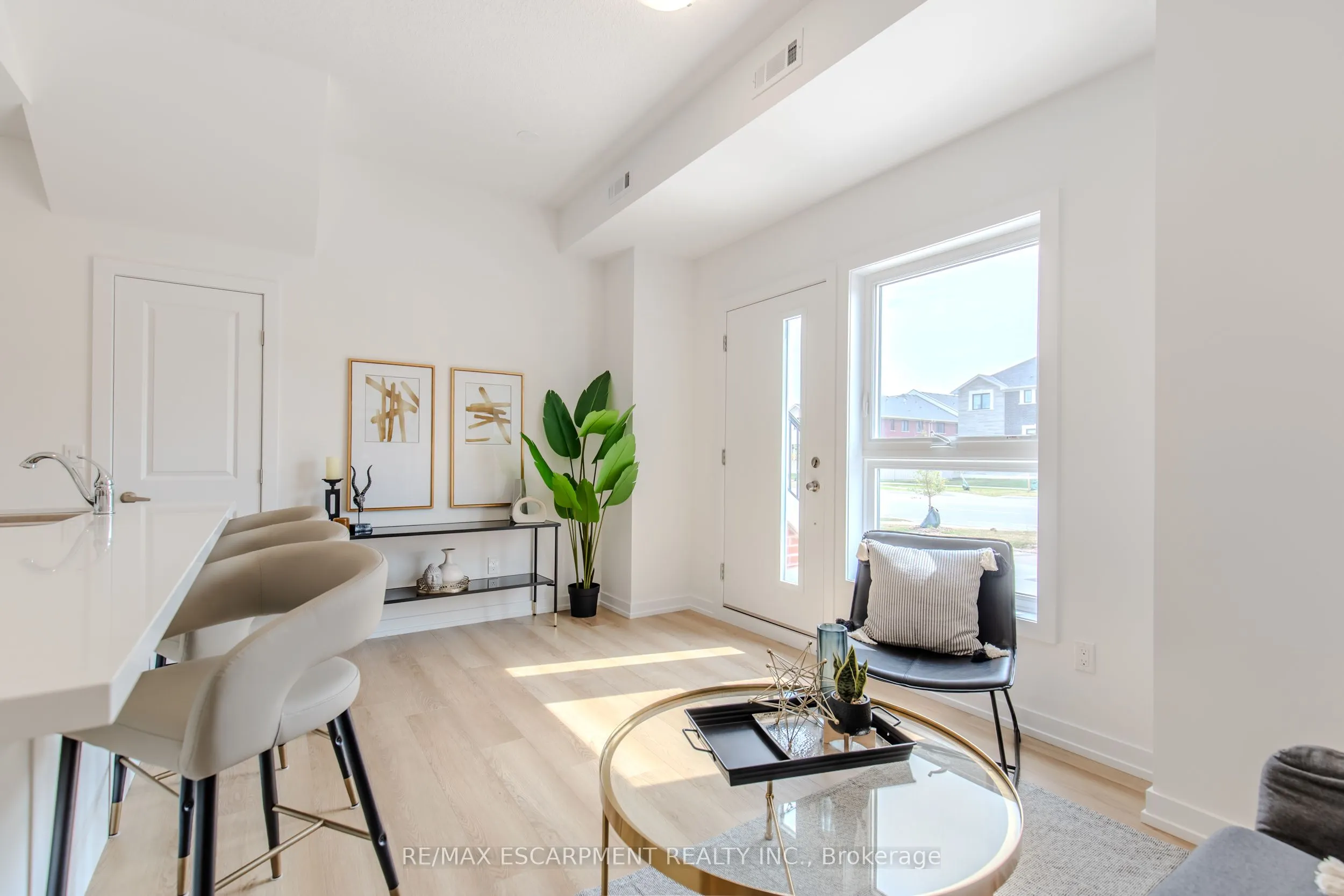 249 Burke Street, #0