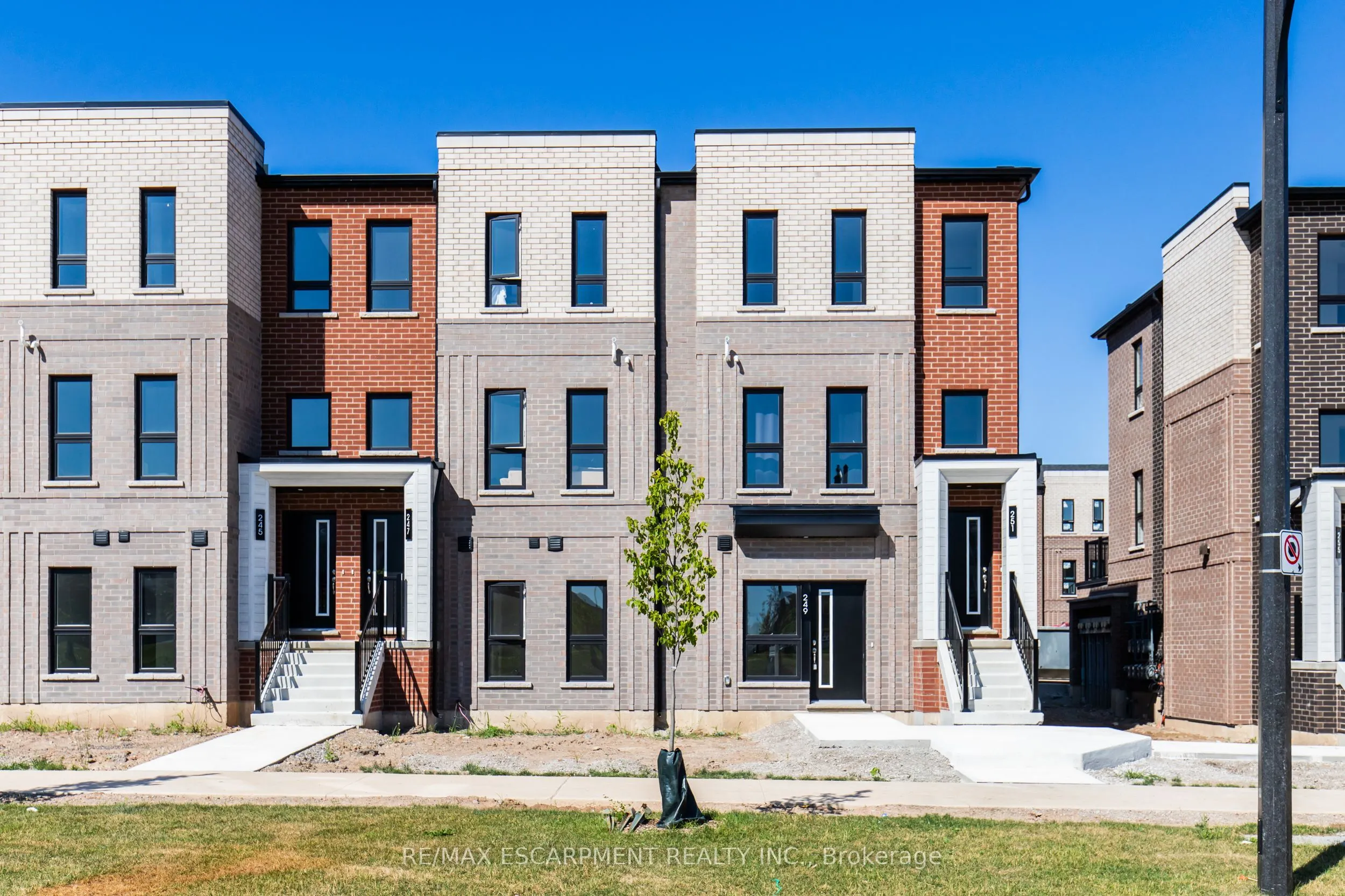 249 Burke Street, #0