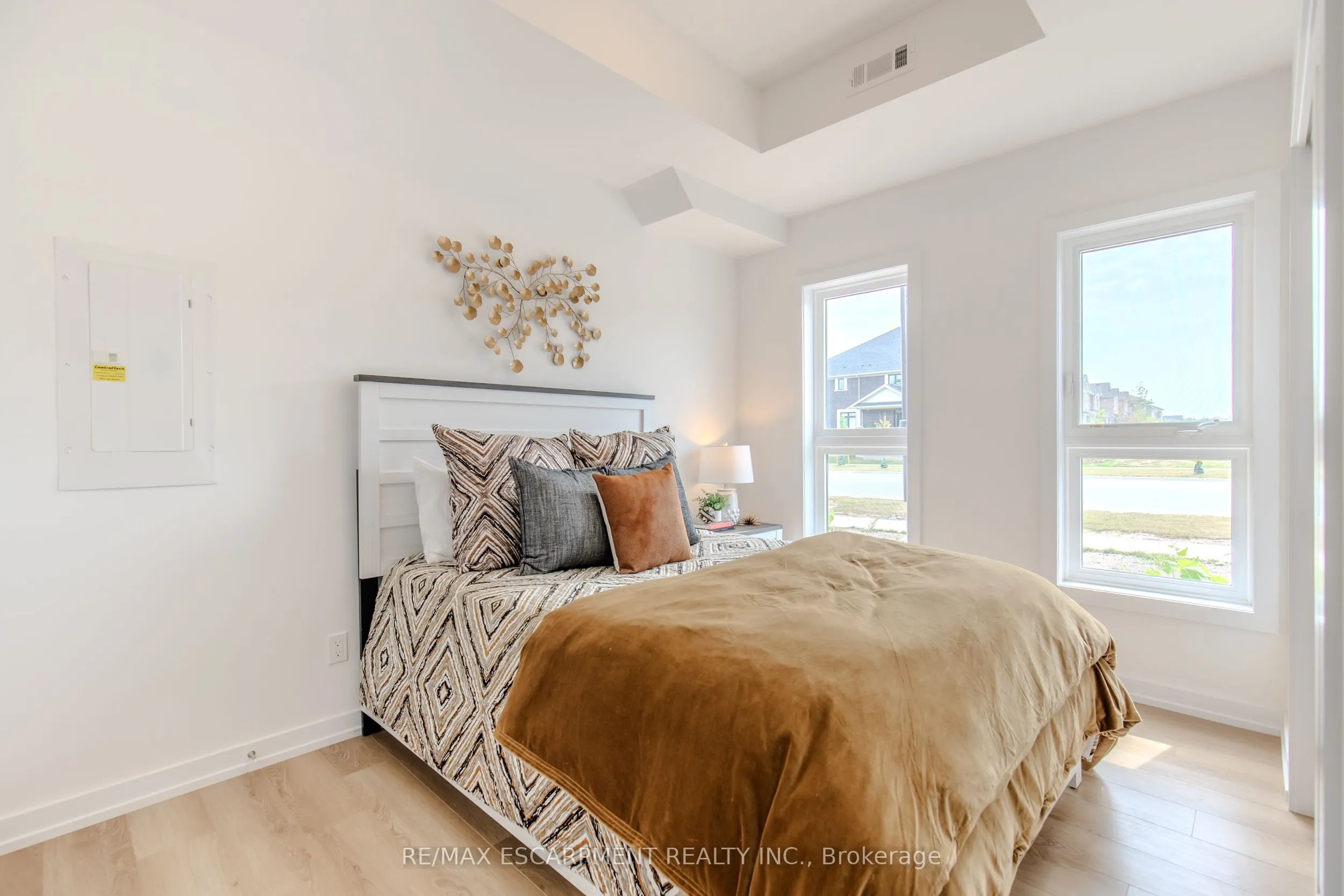 249 Burke Street, #0