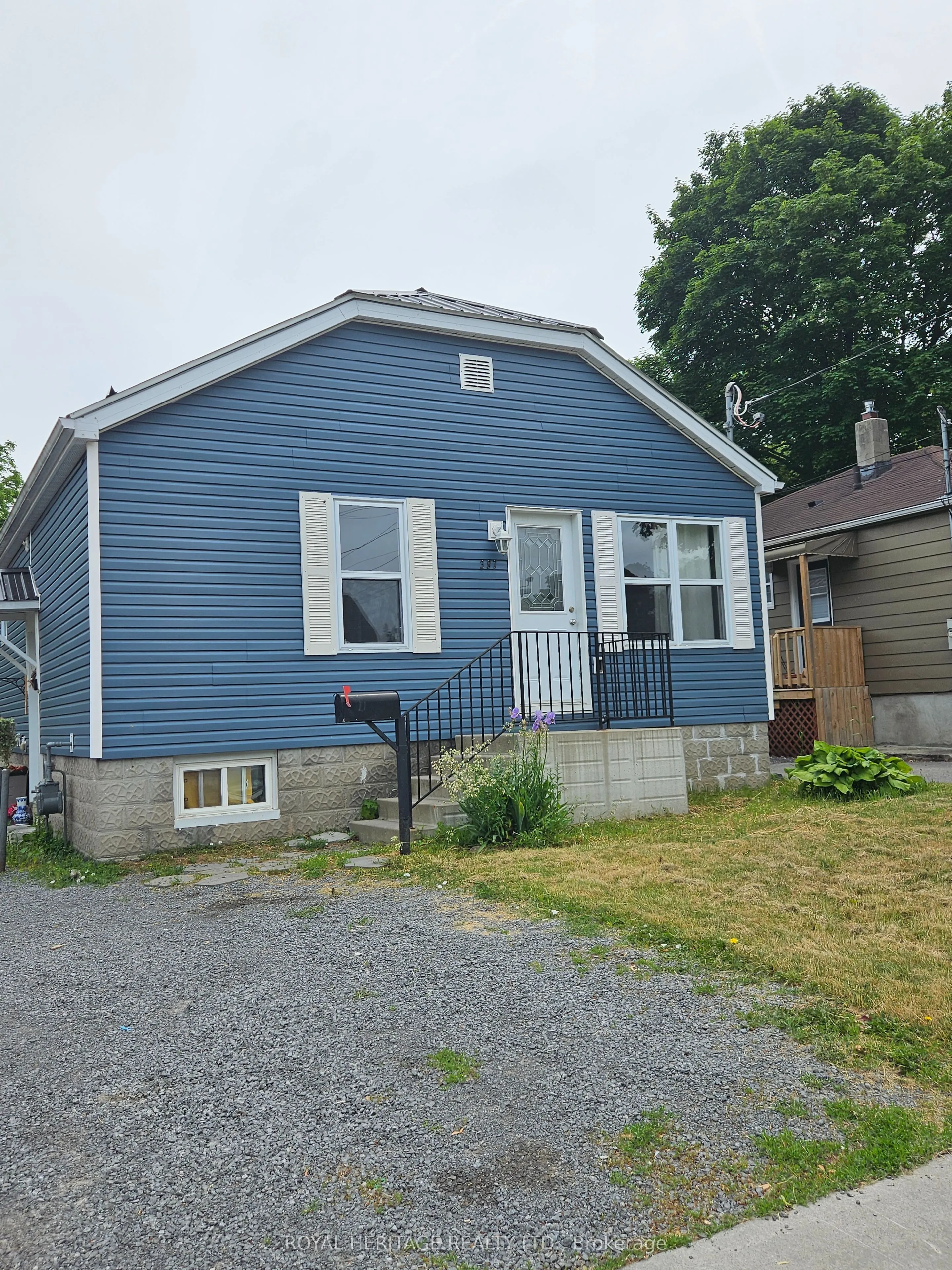 387 MacDonald Avenue