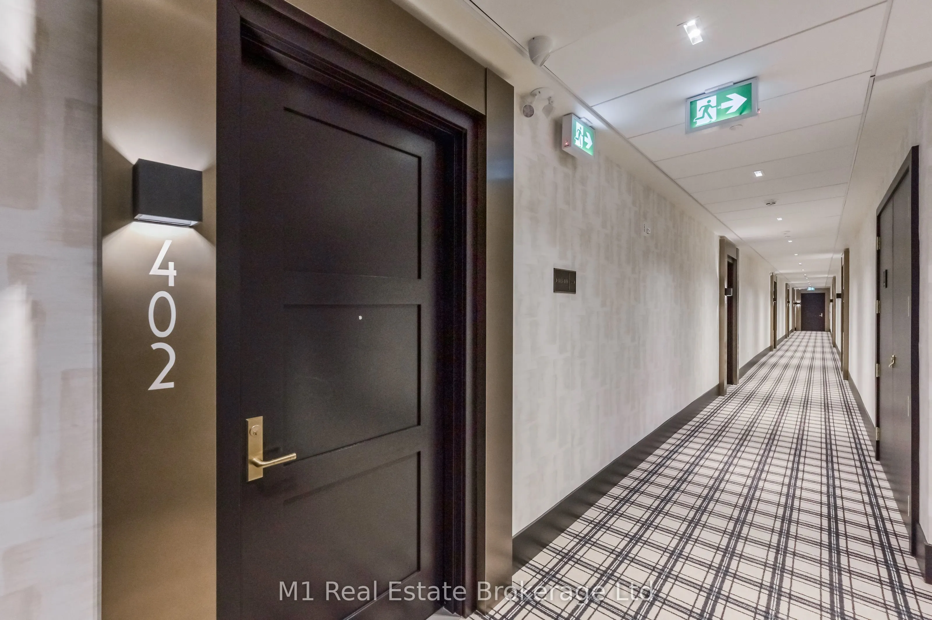 6523 Wellington 7 Road, #402