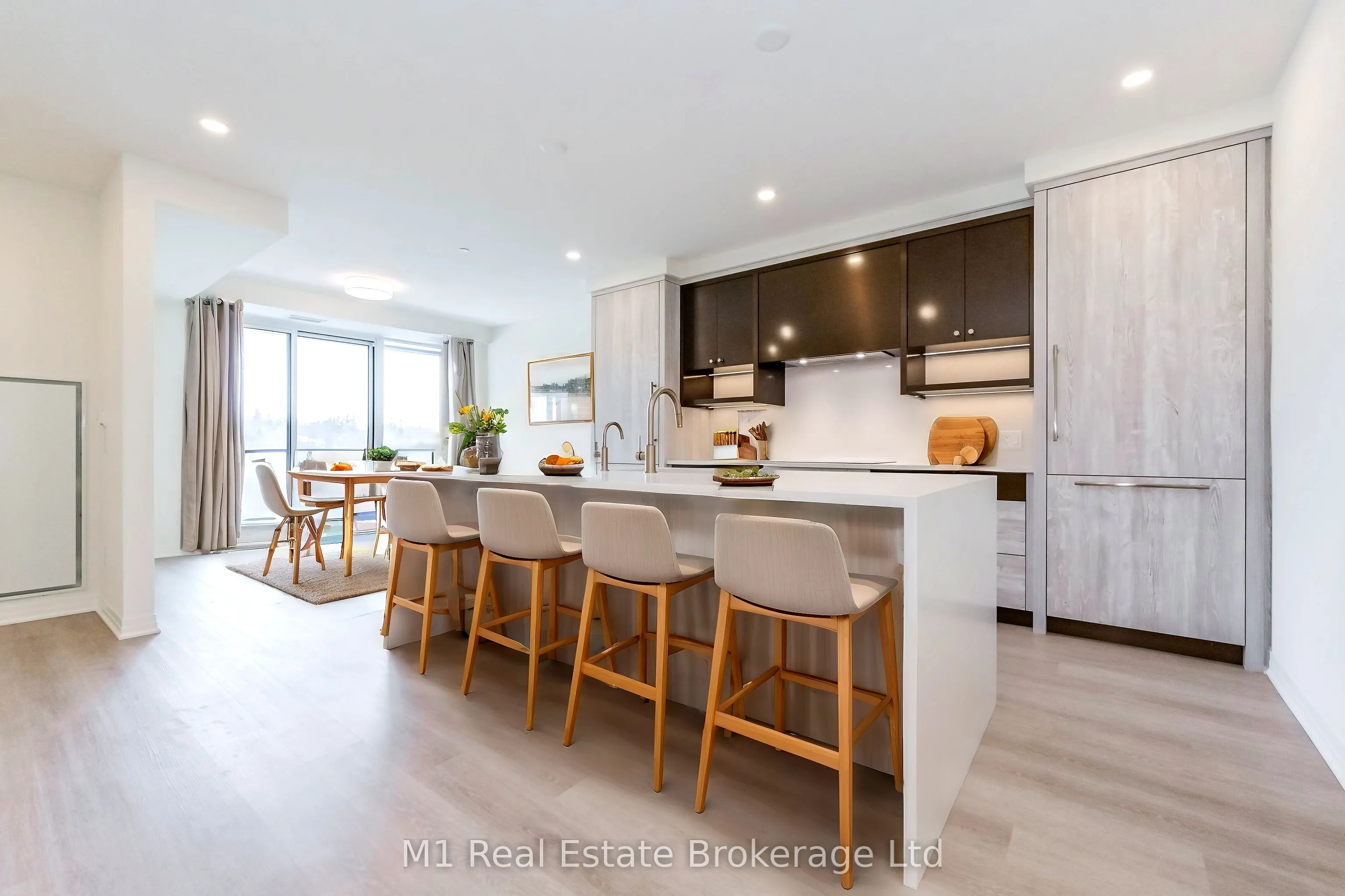 6523 Wellington 7 Road, #402