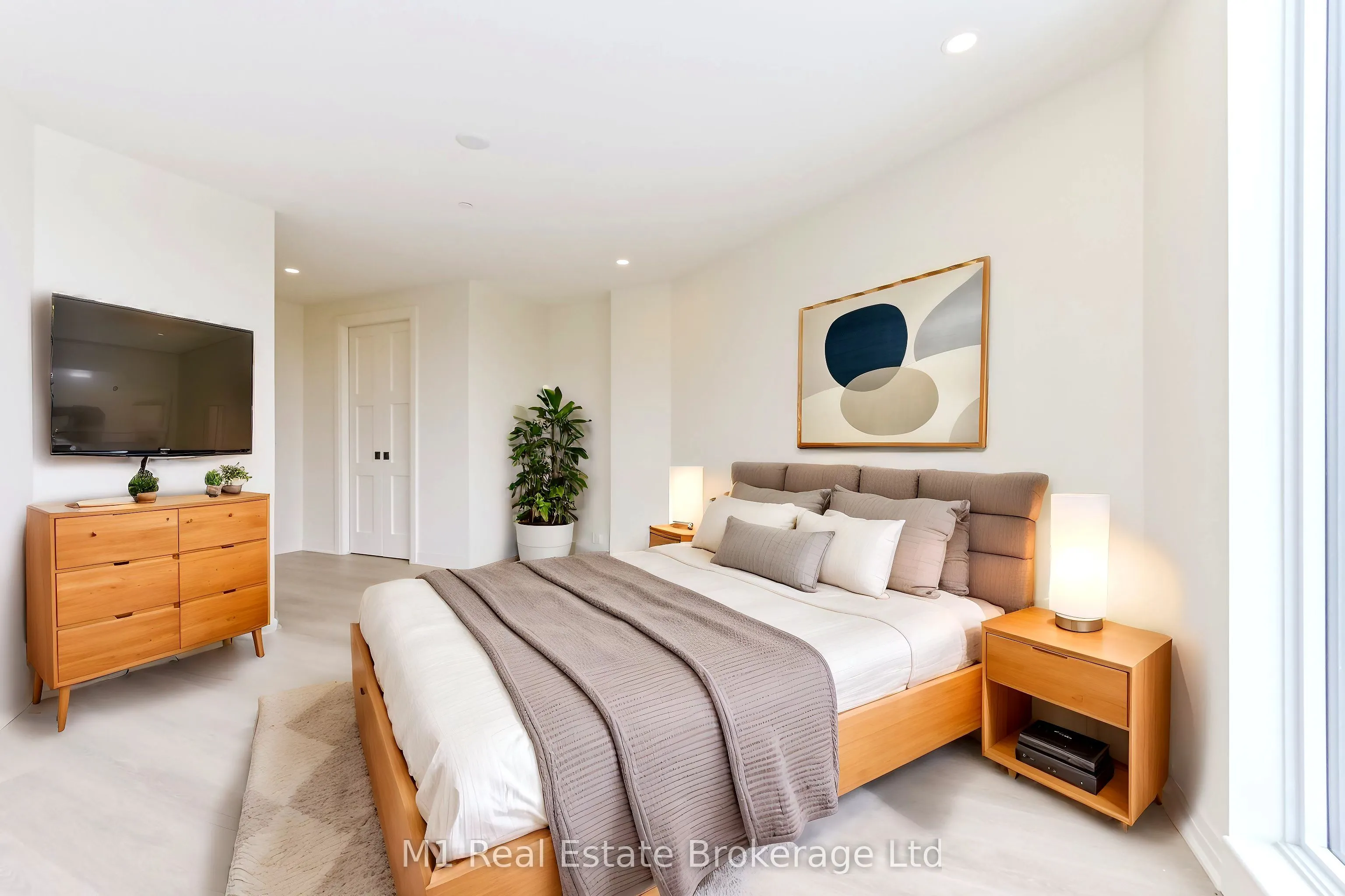 6523 Wellington 7 Road, #402