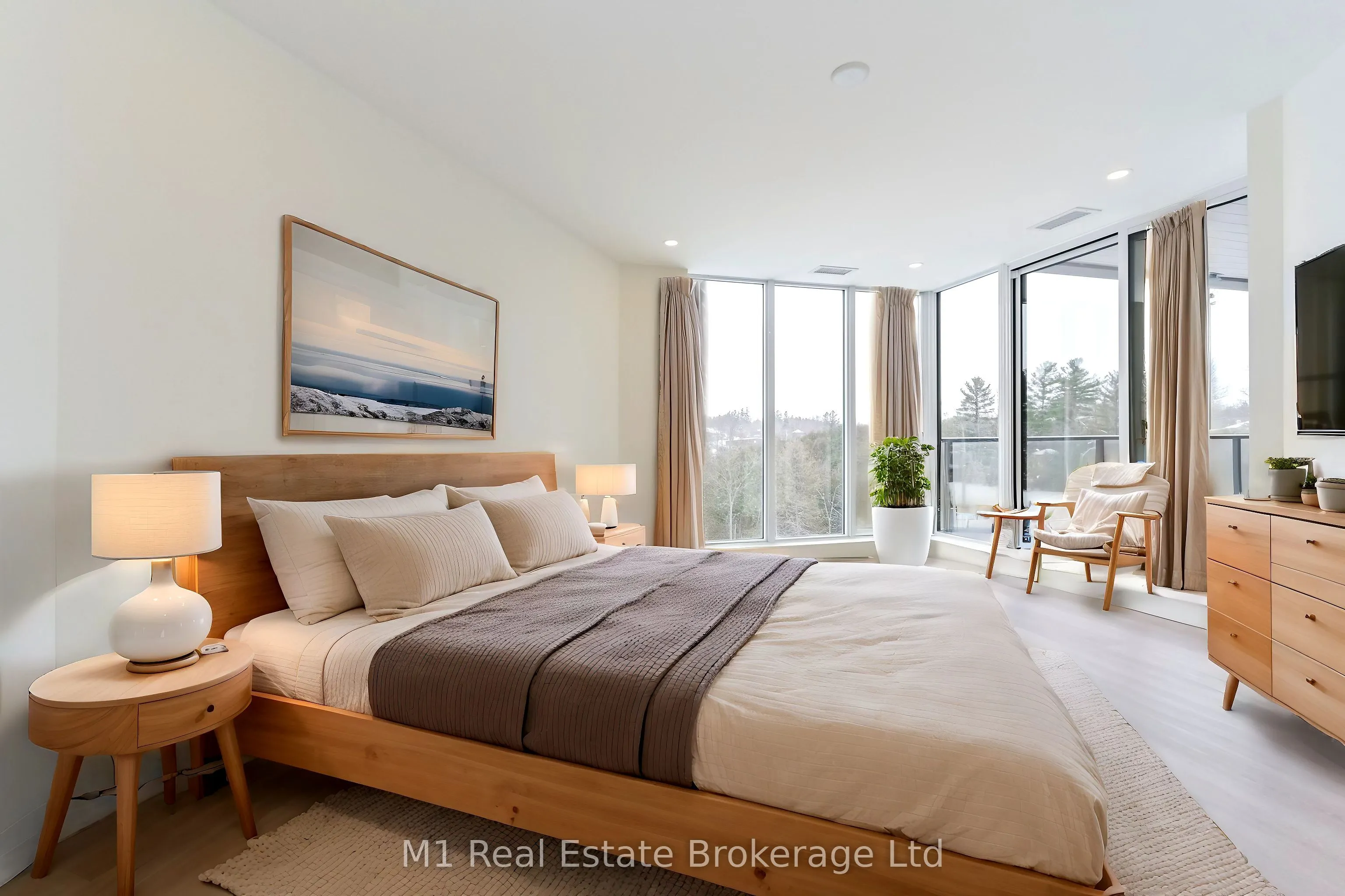 6523 Wellington 7 Road, #402