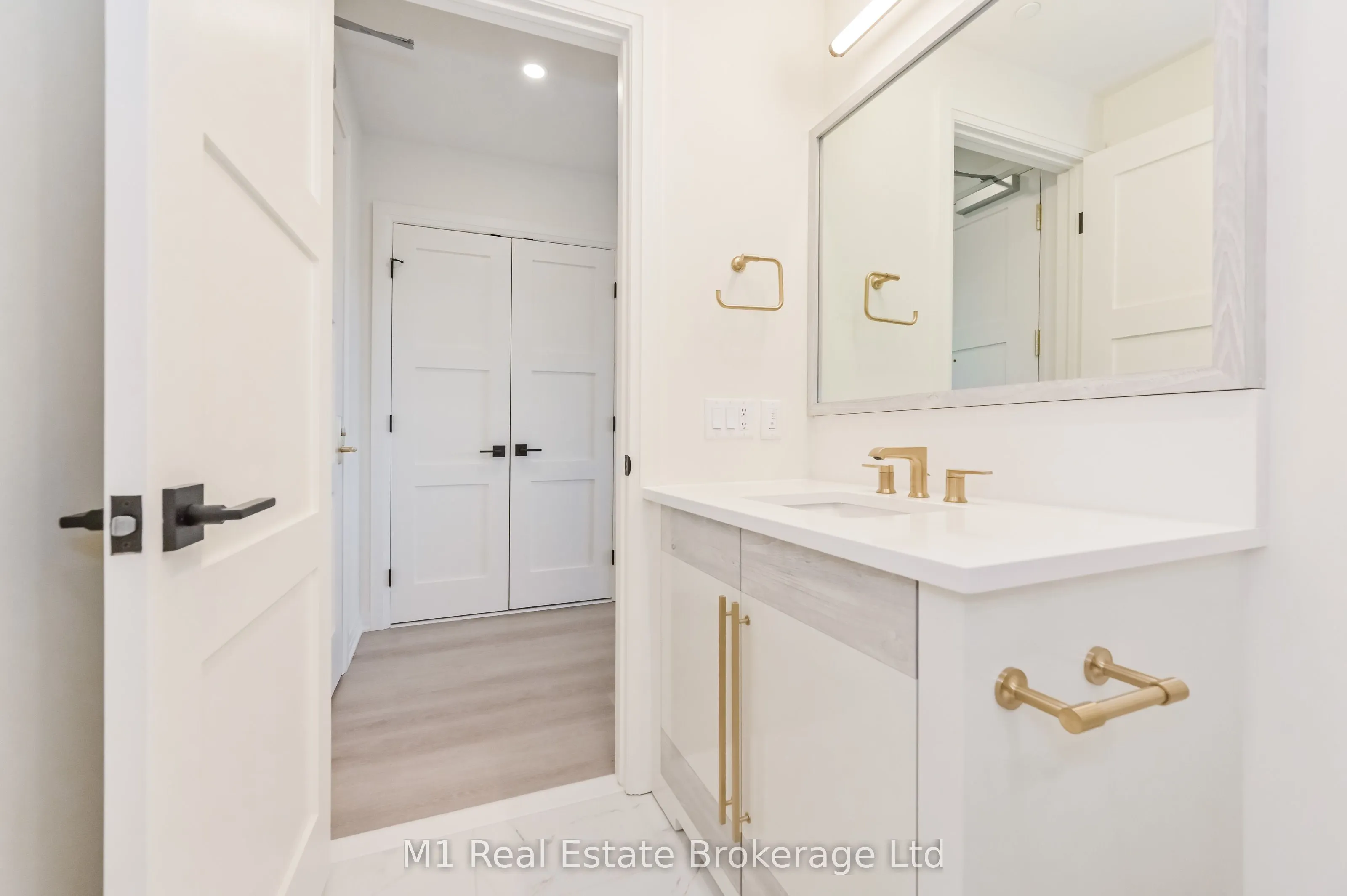 6523 Wellington 7 Road, #402