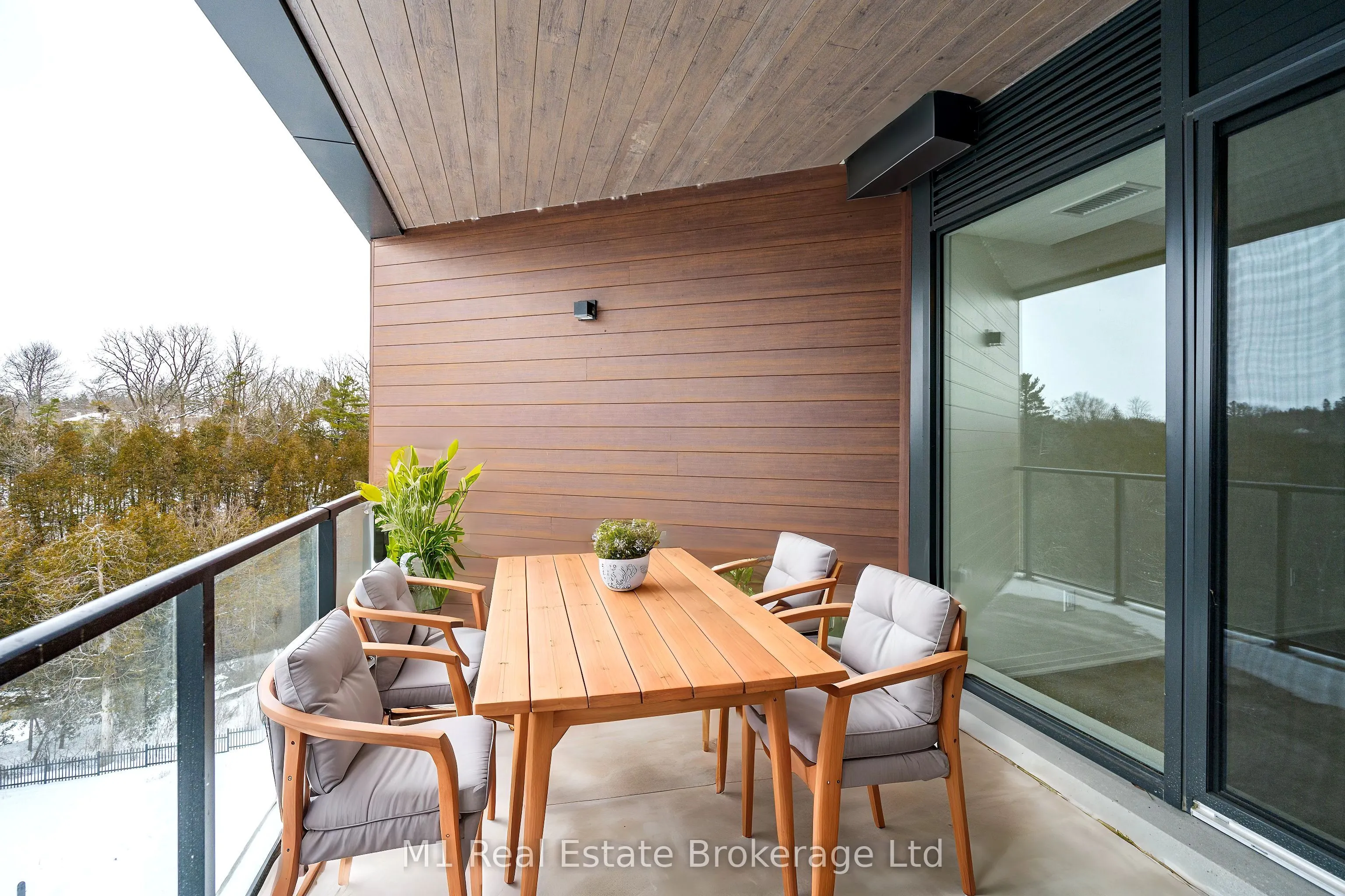 6523 Wellington 7 Road, #402