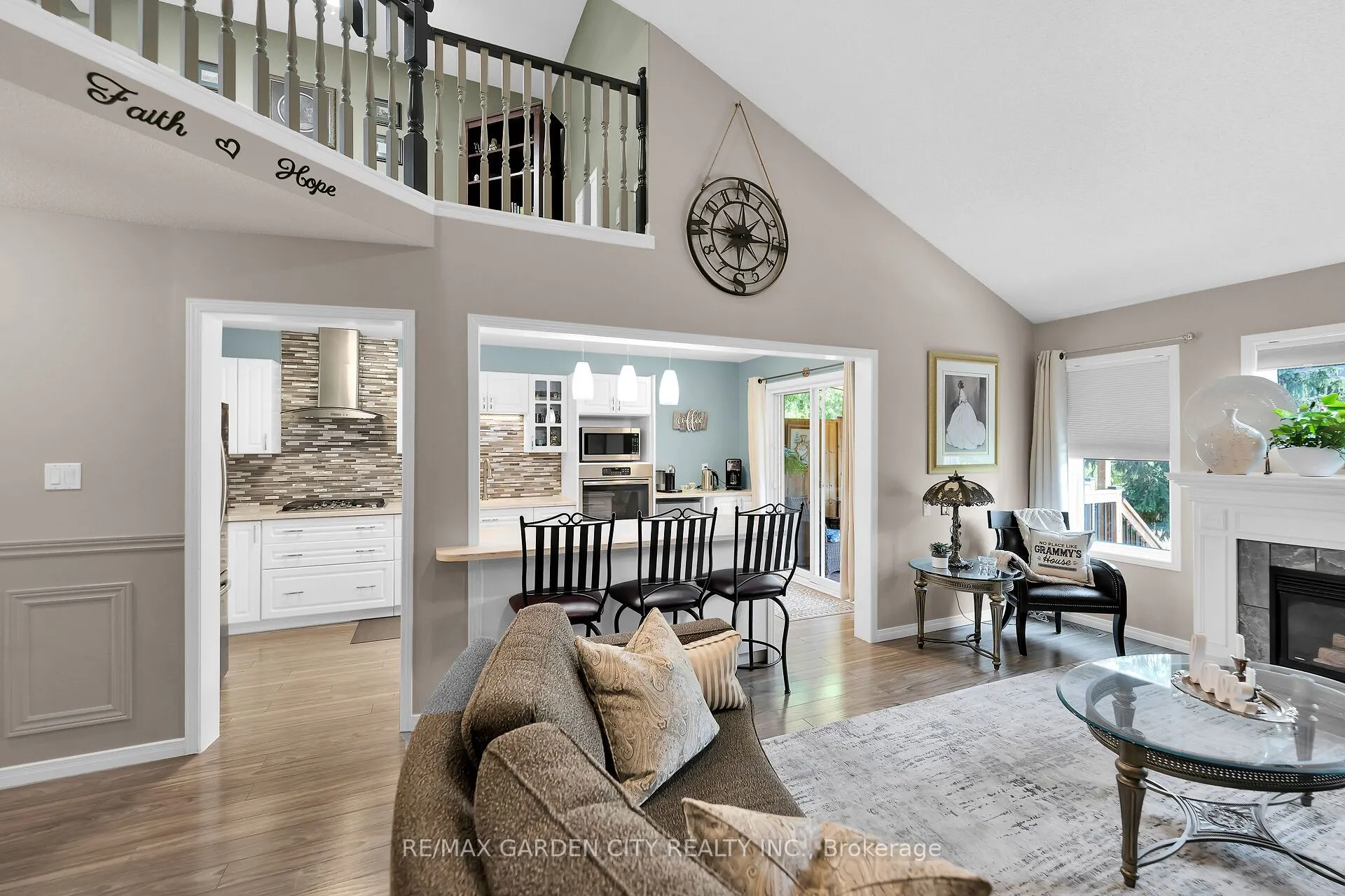 5126 ST. GEORGE Drive