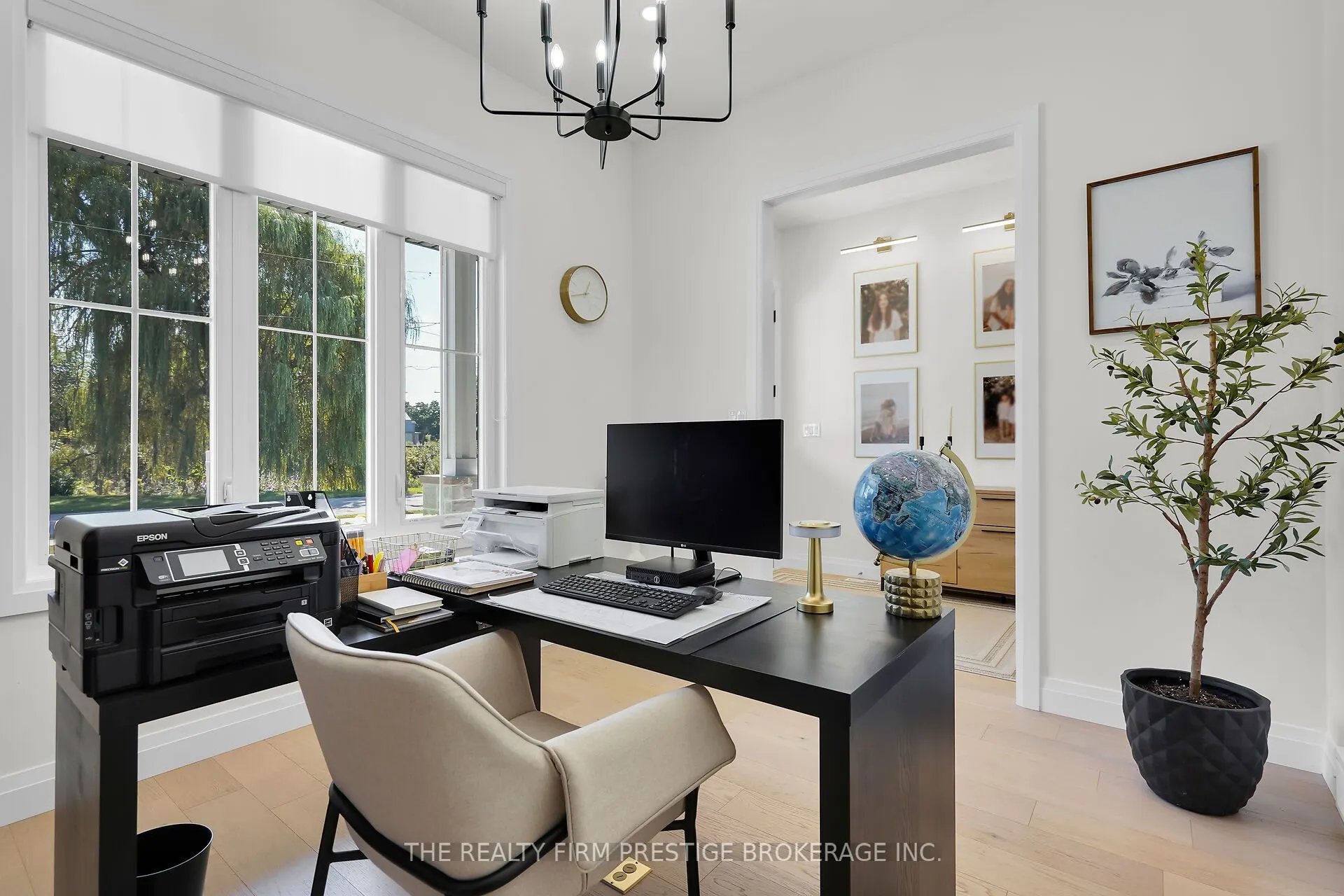 97 Simcoe Avenue