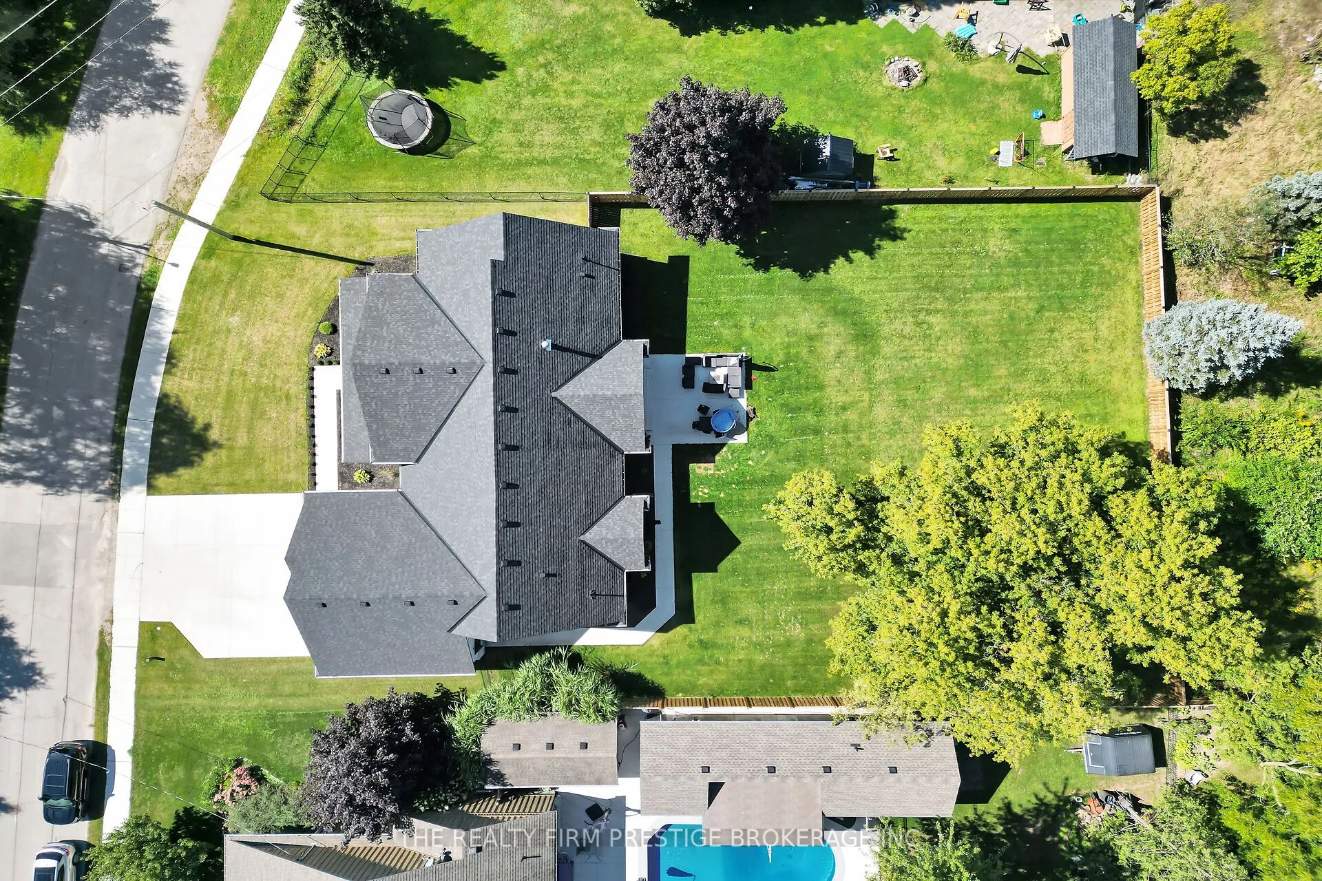 97 Simcoe Avenue