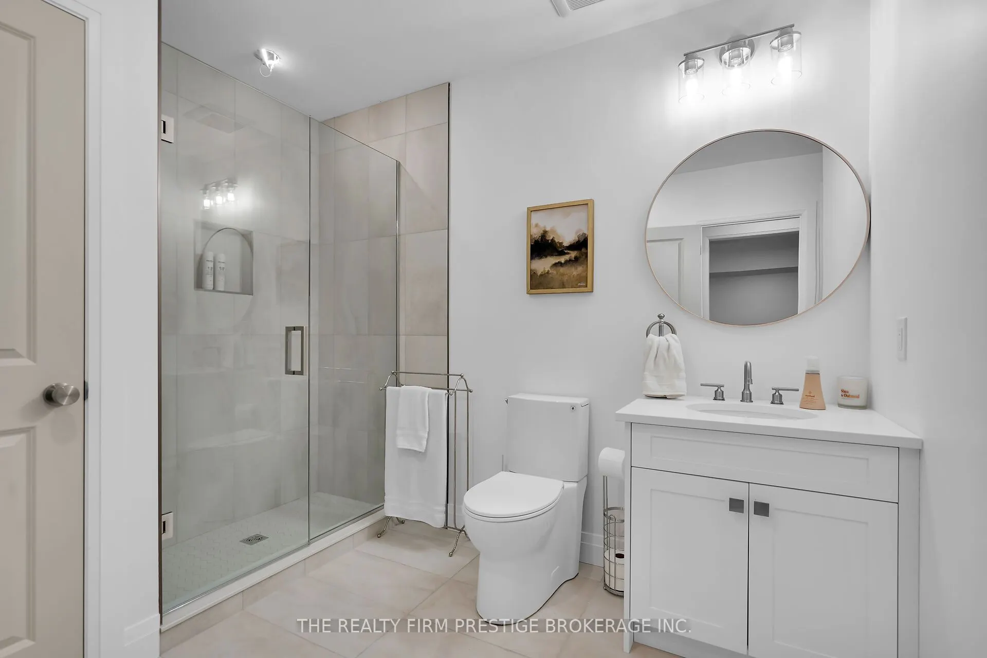 97 Simcoe Avenue