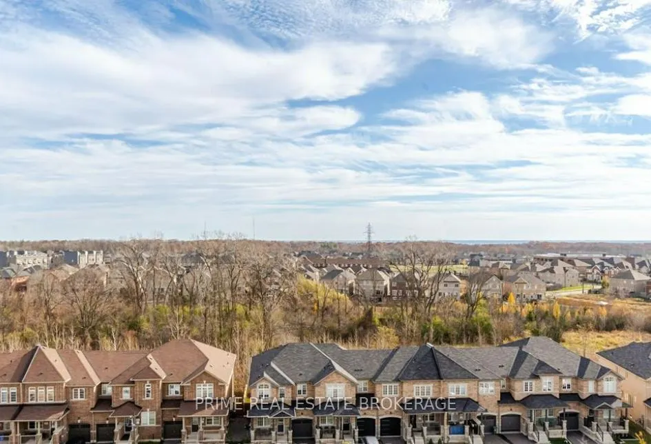 460 Dundas Street E, #711
