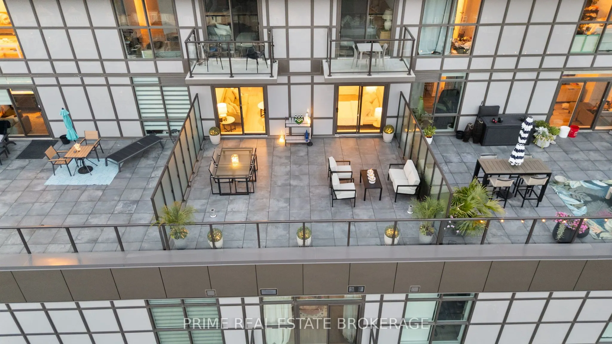 460 Dundas Street E, #711