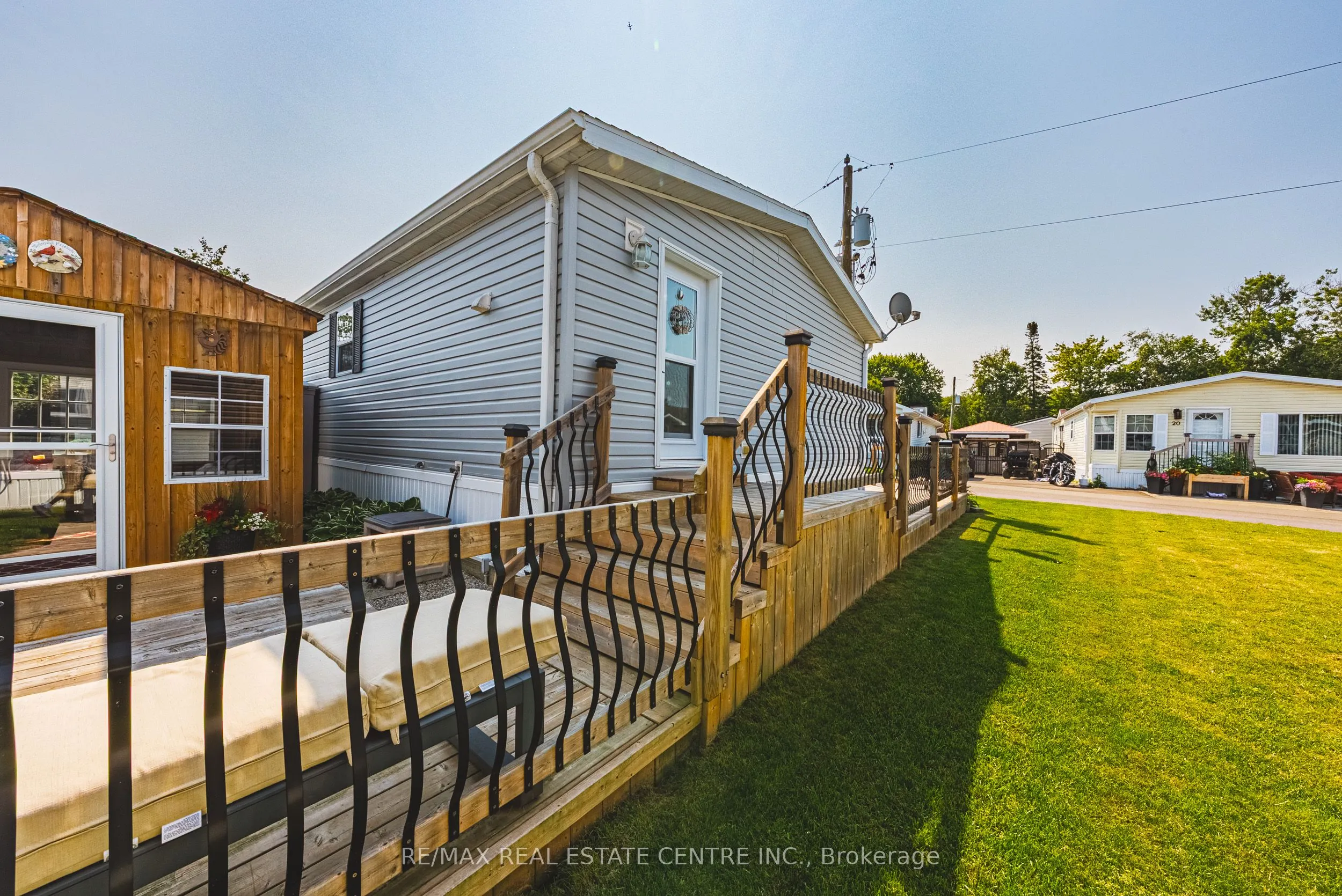 21 ELM PVT Street