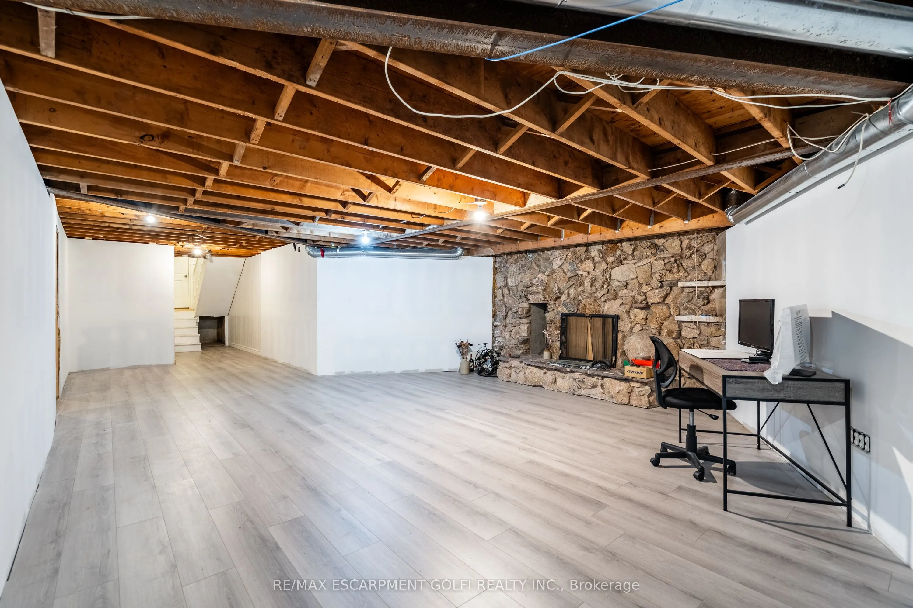 864 Caistorville Road