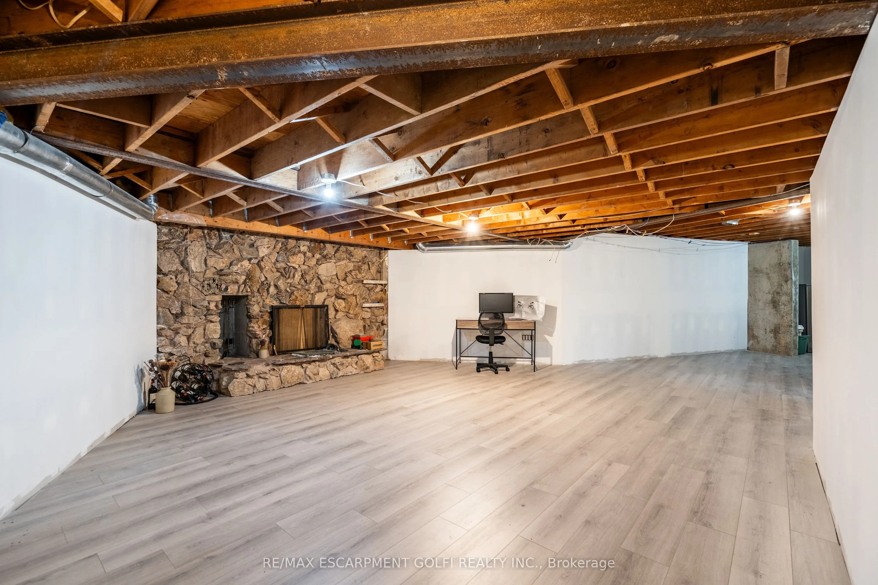 864 Caistorville Road