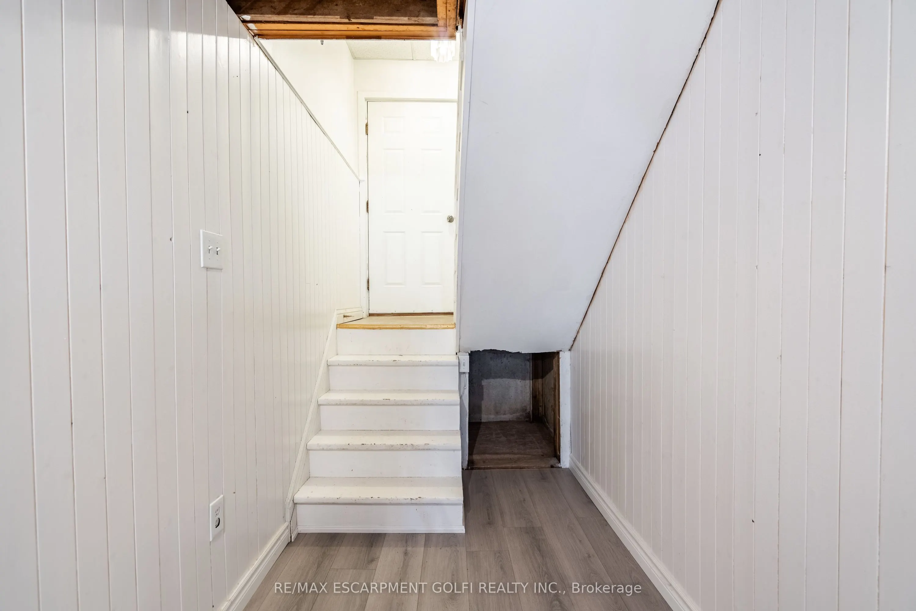 864 Caistorville Road