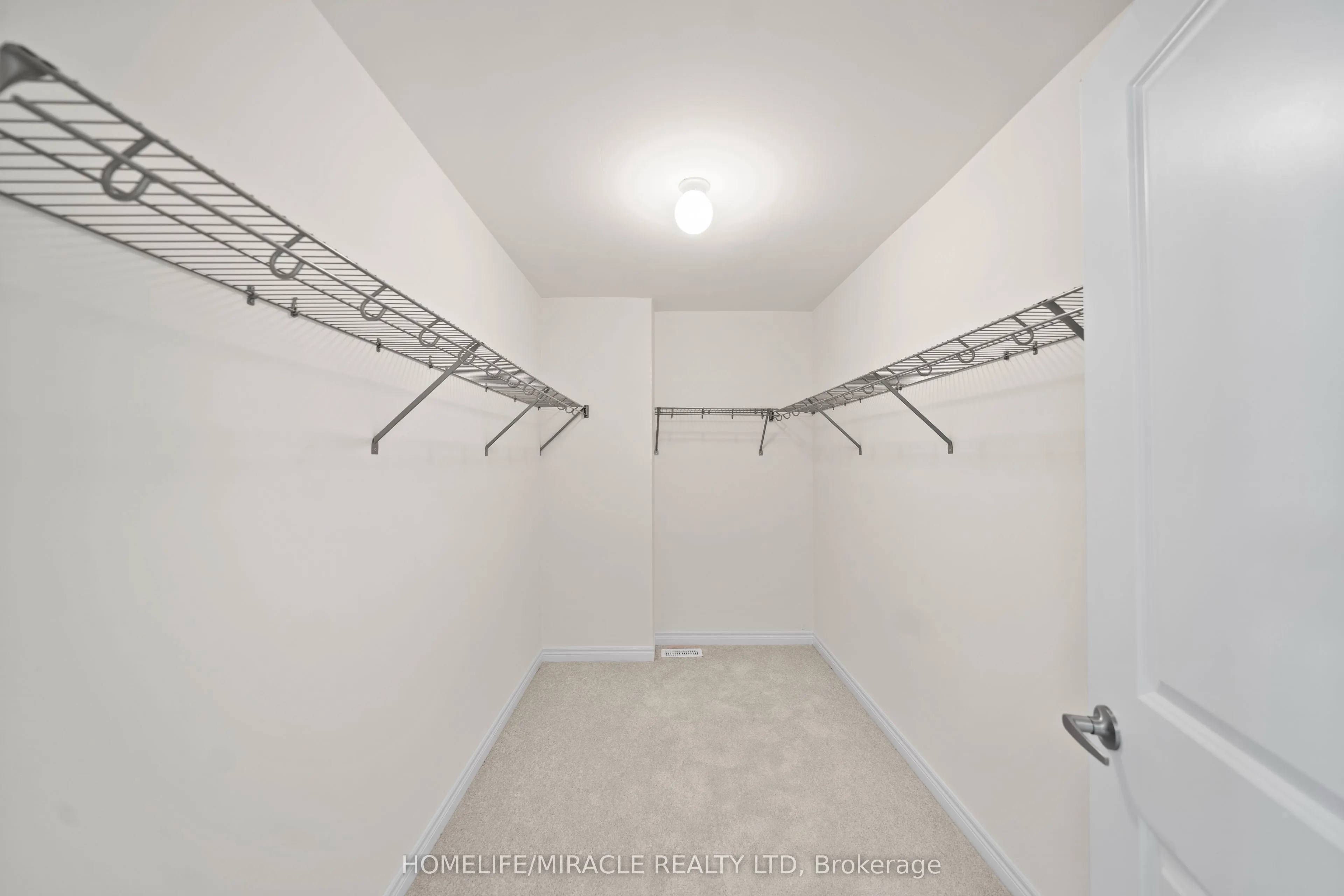 5 Skyvue Crescent