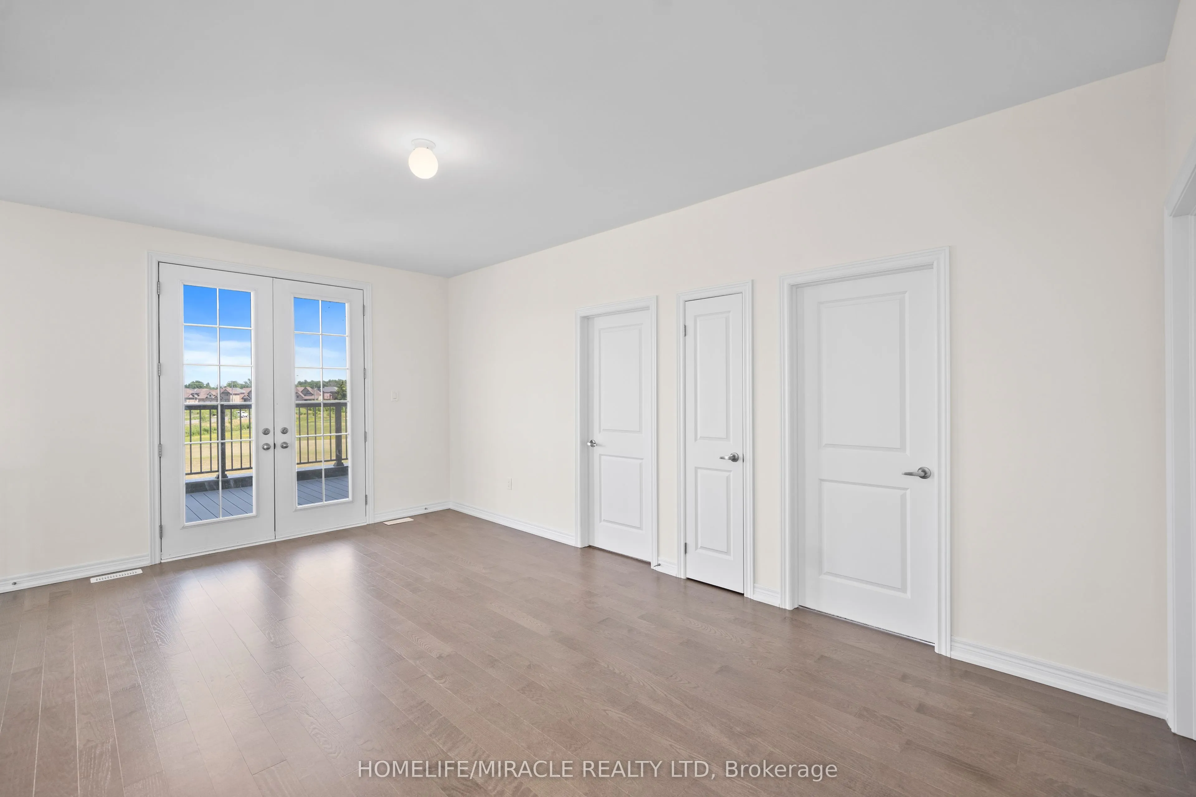 5 Skyvue Crescent