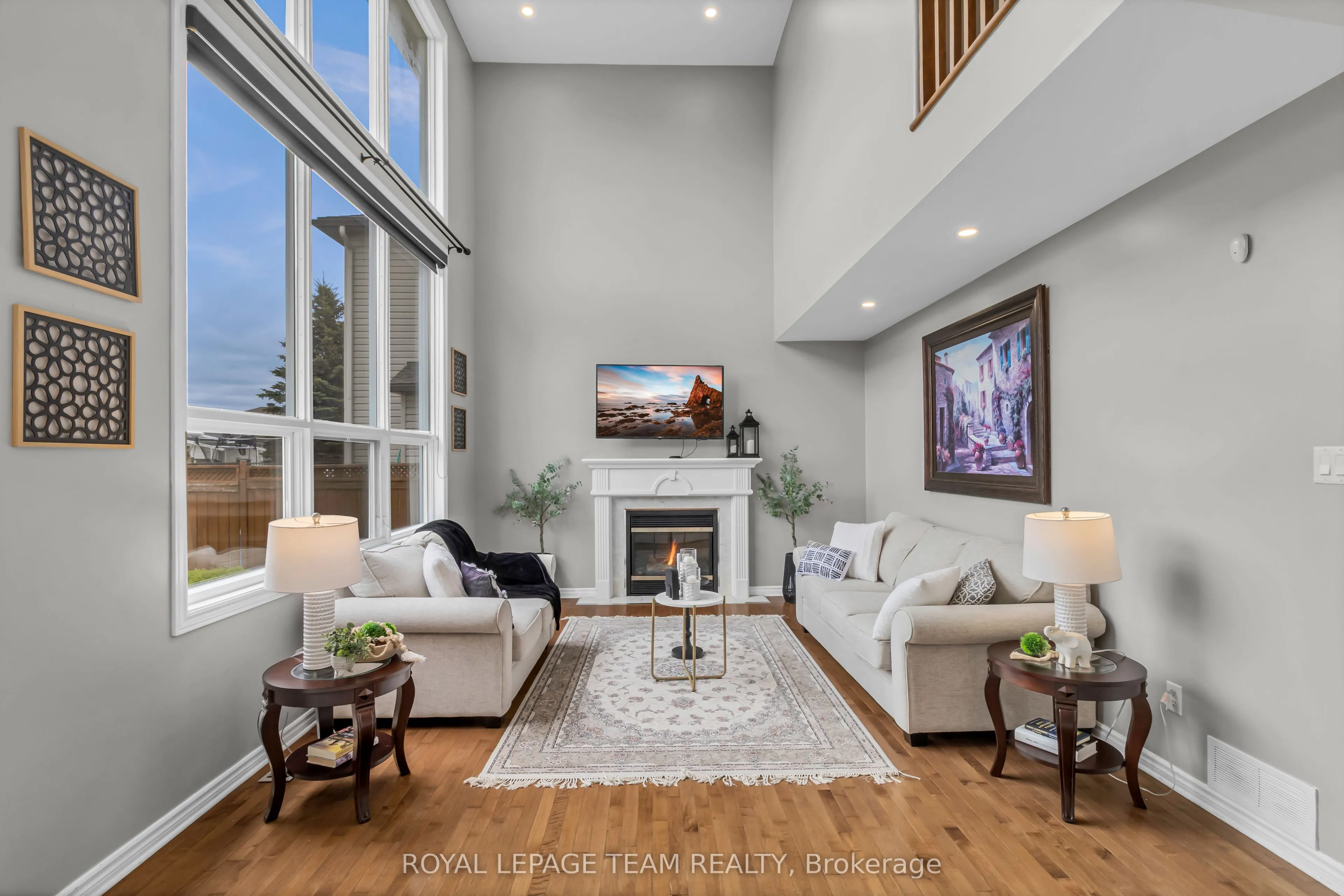 3728 Mountain Meadows Crescent
