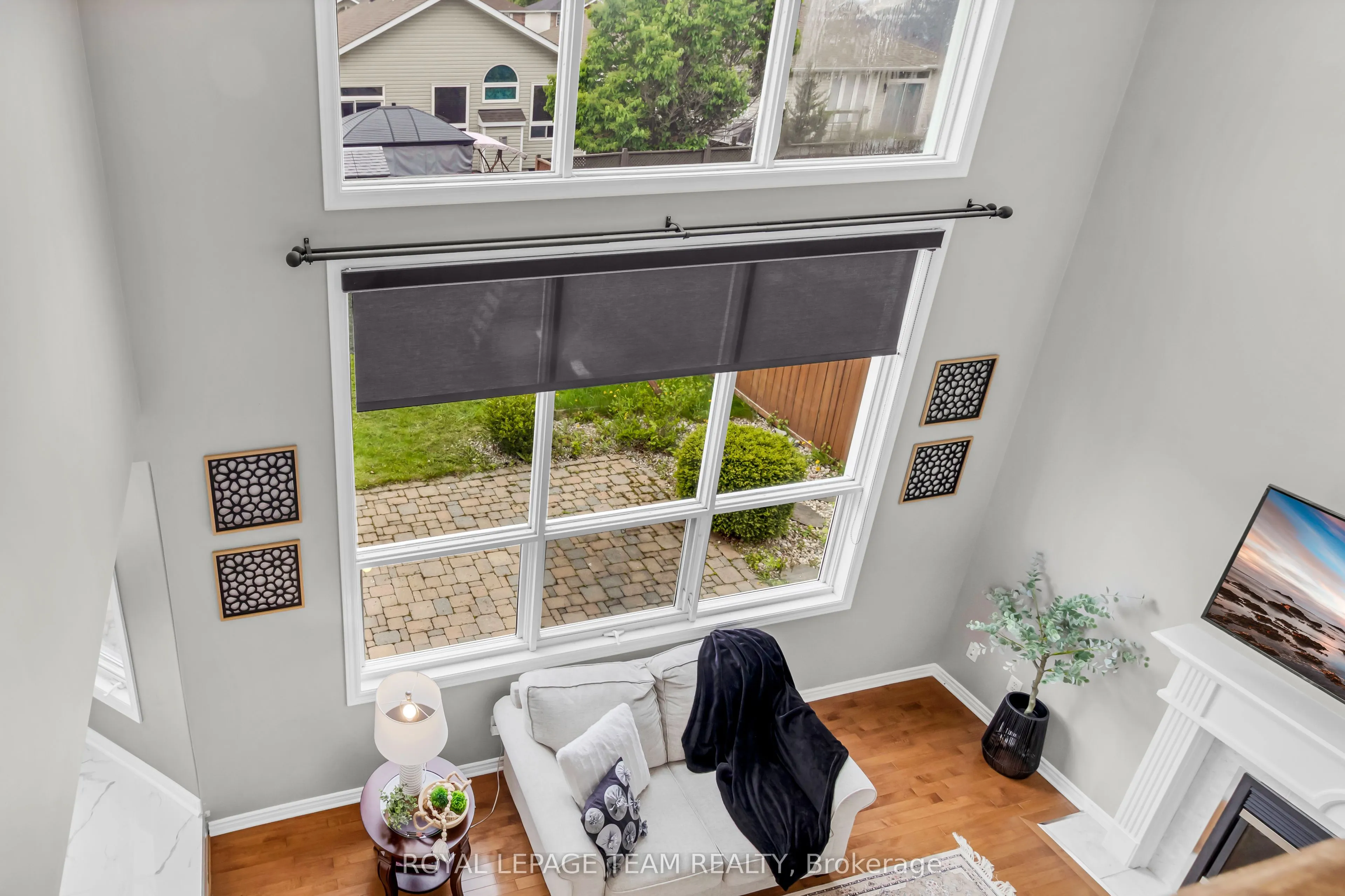 3728 Mountain Meadows Crescent