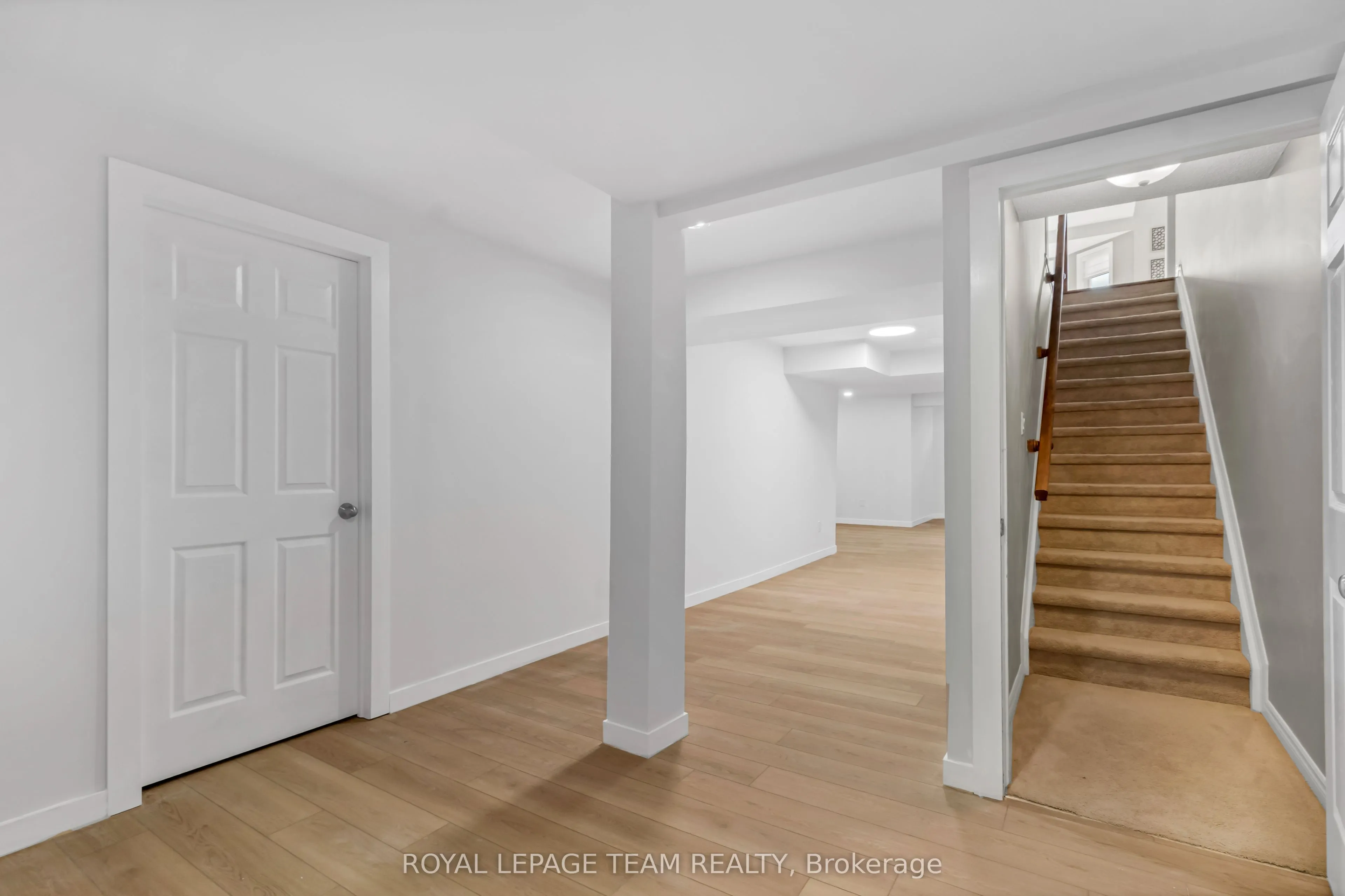 3728 Mountain Meadows Crescent