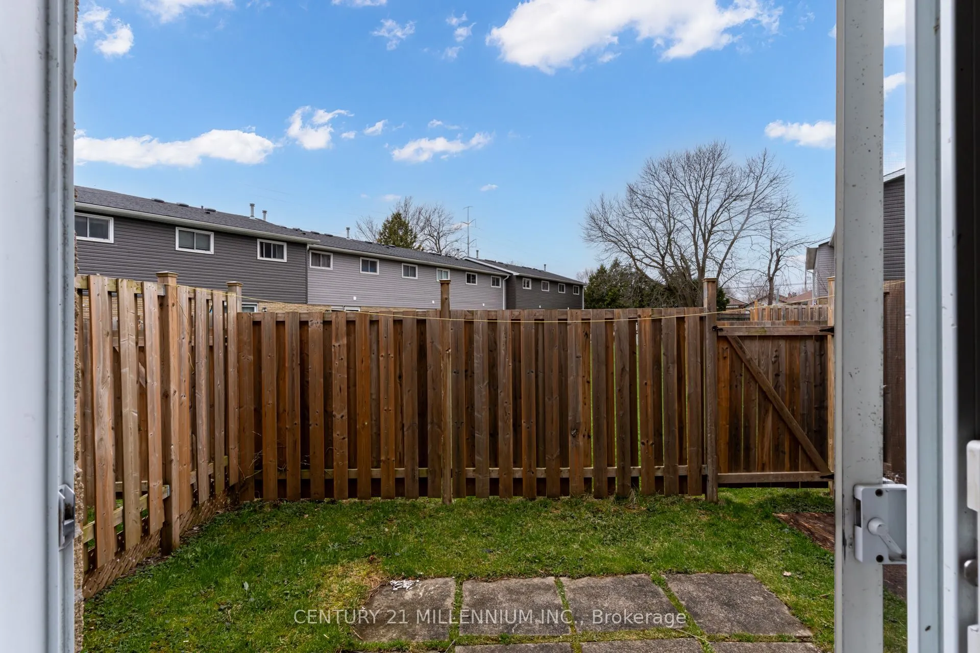 470 Second Street, #17
