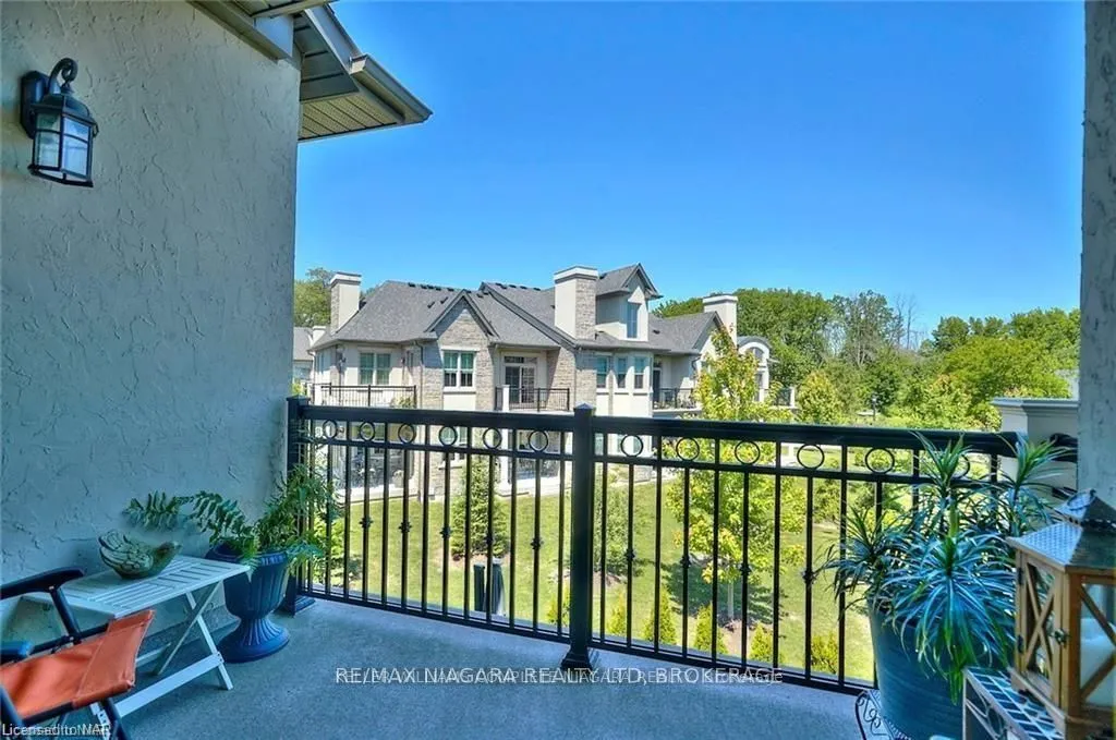 6 St. Andrews Lane S, #6