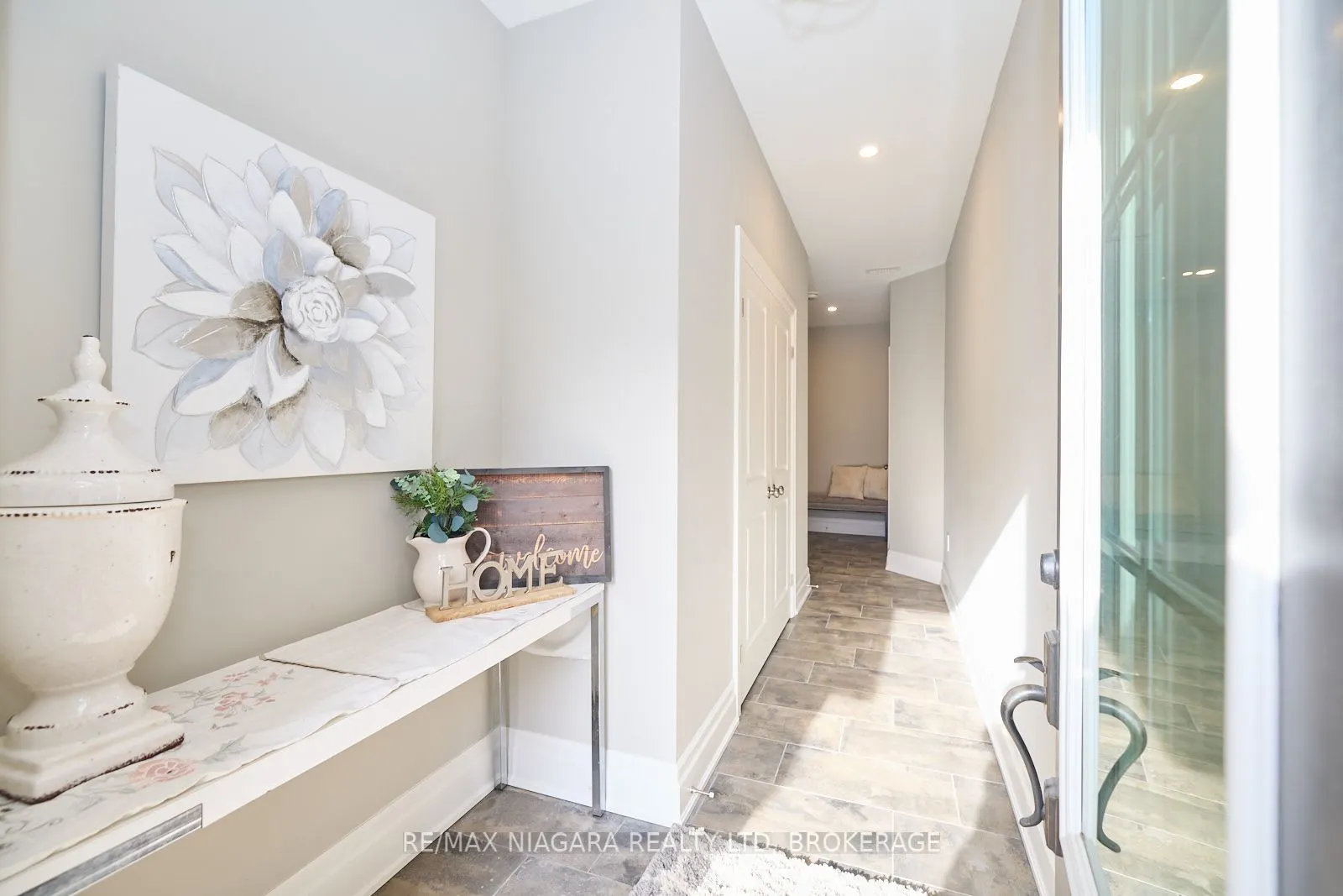 6 St. Andrews Lane S, #6