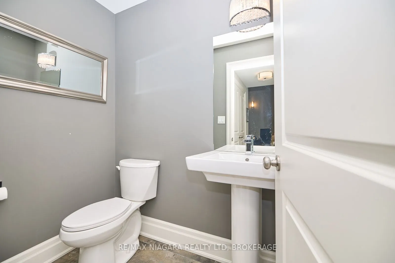 6 St. Andrews Lane S, #6