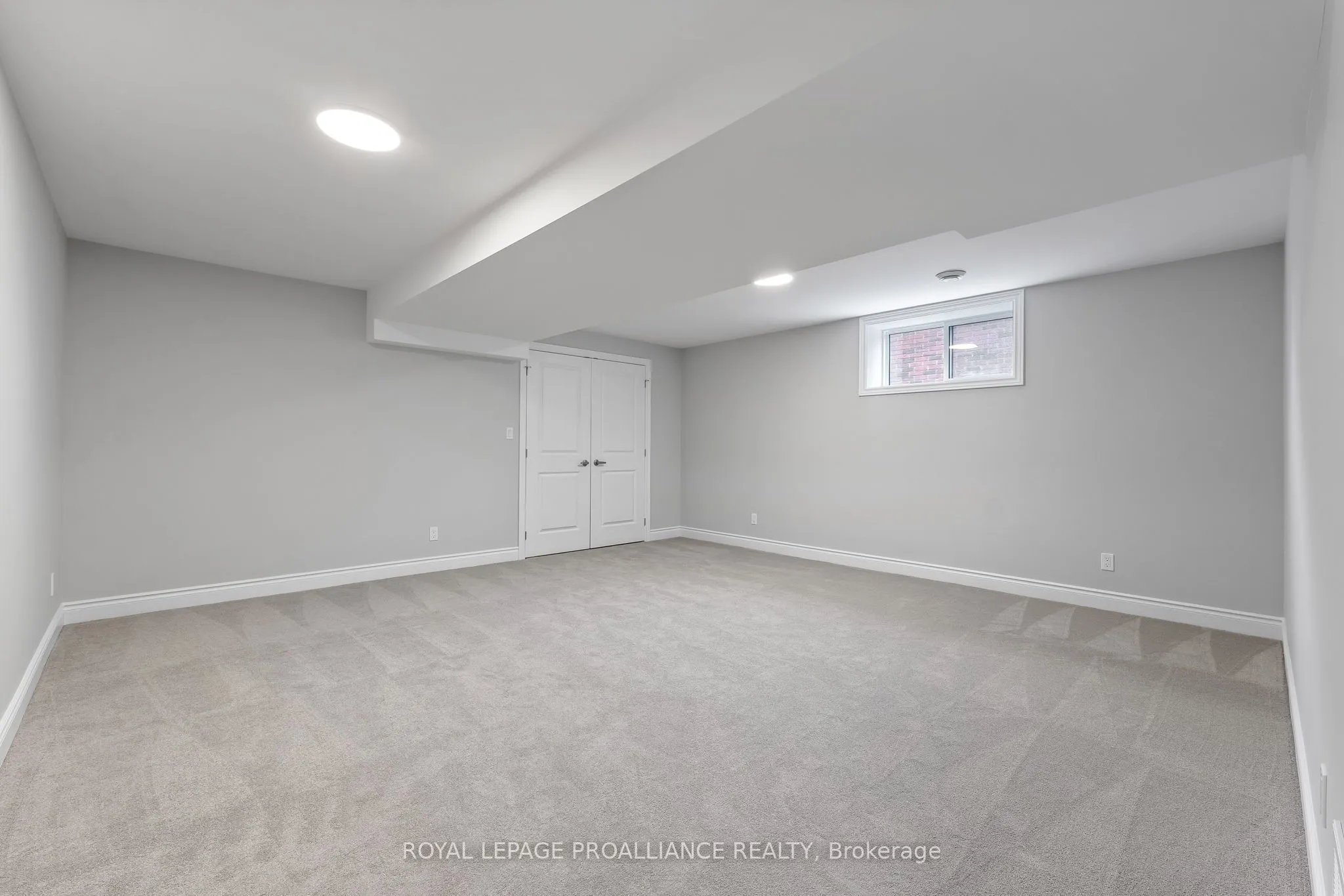 60 Riverside Trail