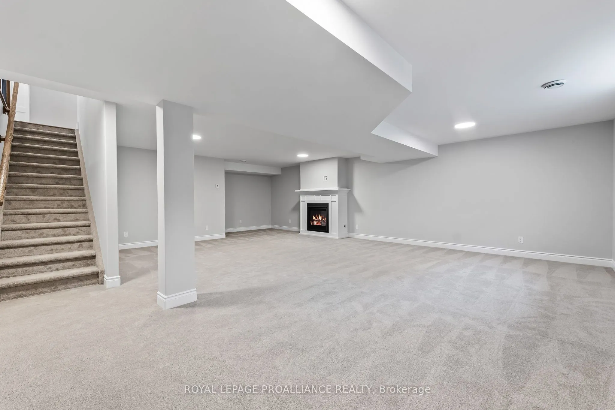 60 Riverside Trail
