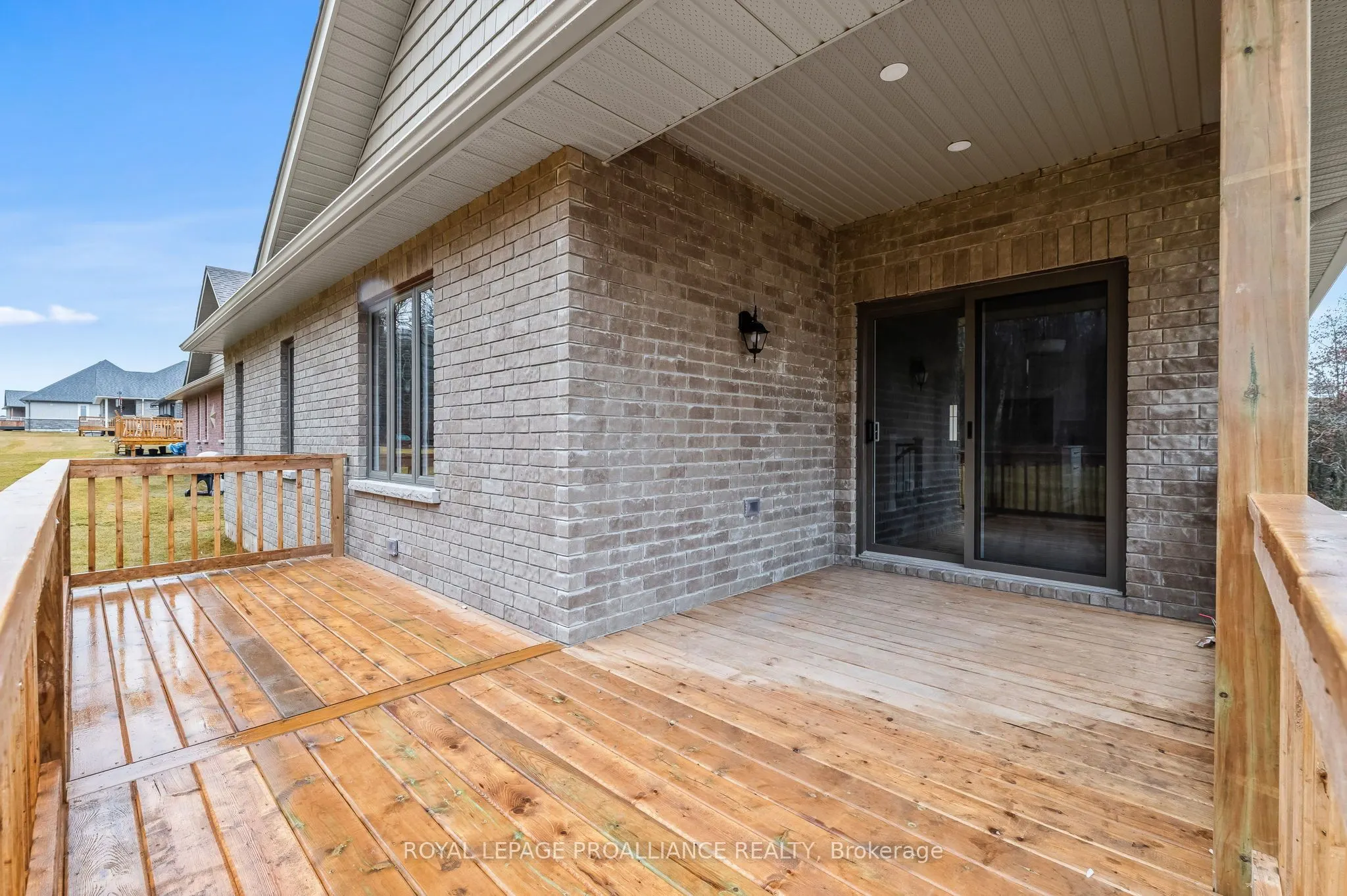 60 Riverside Trail