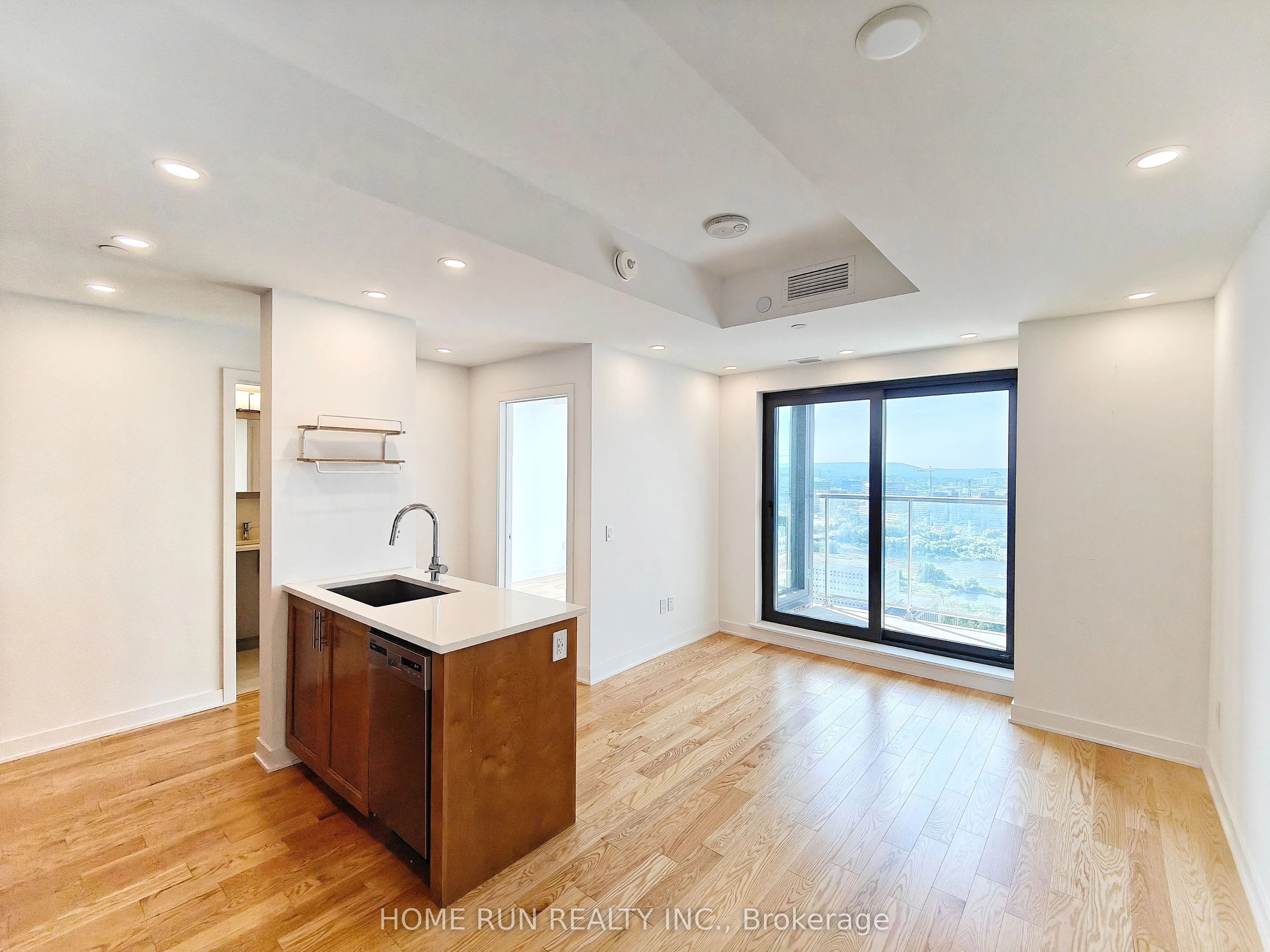 340 QUEEN Street, #2502