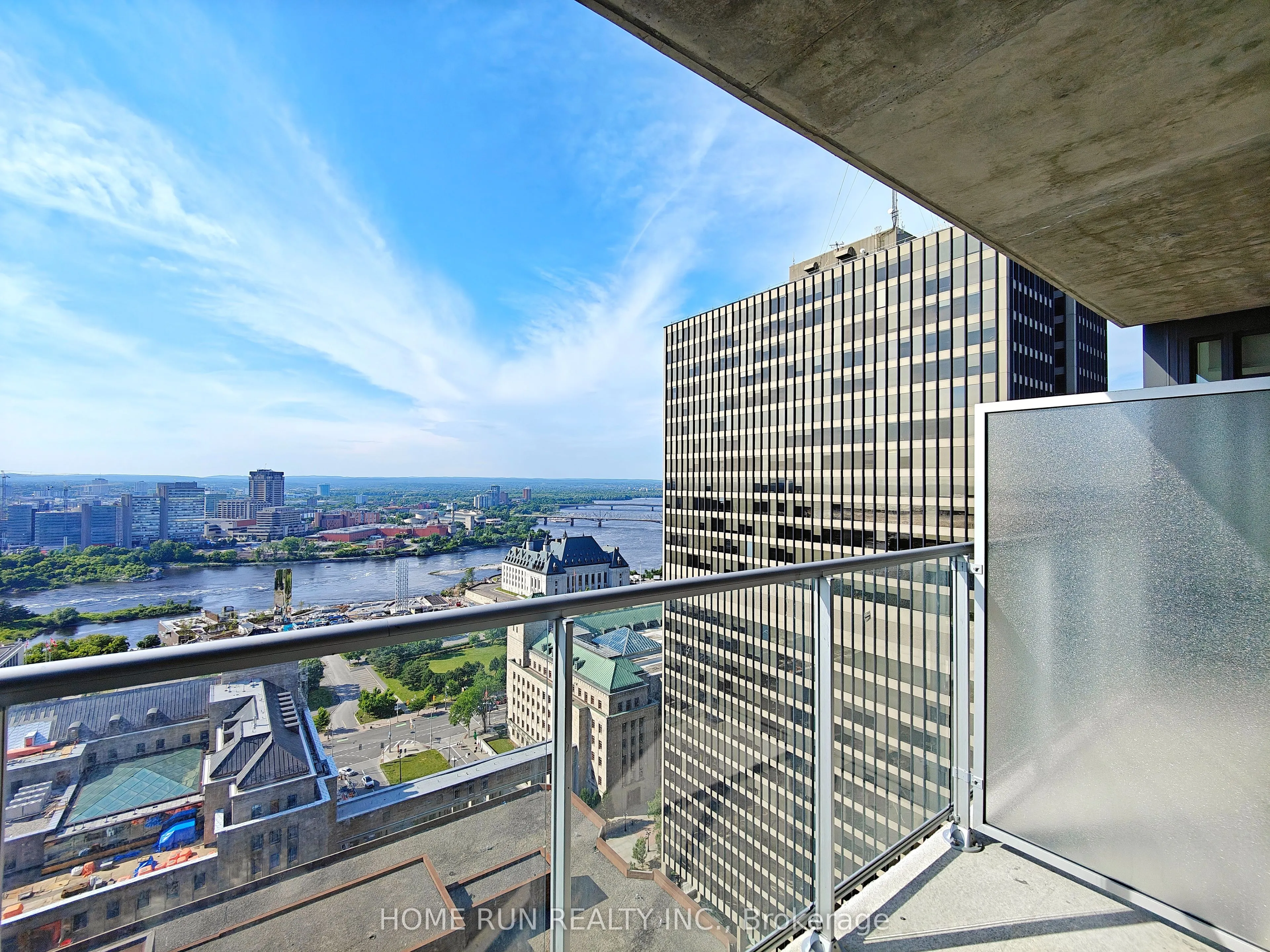 340 QUEEN Street, #2502