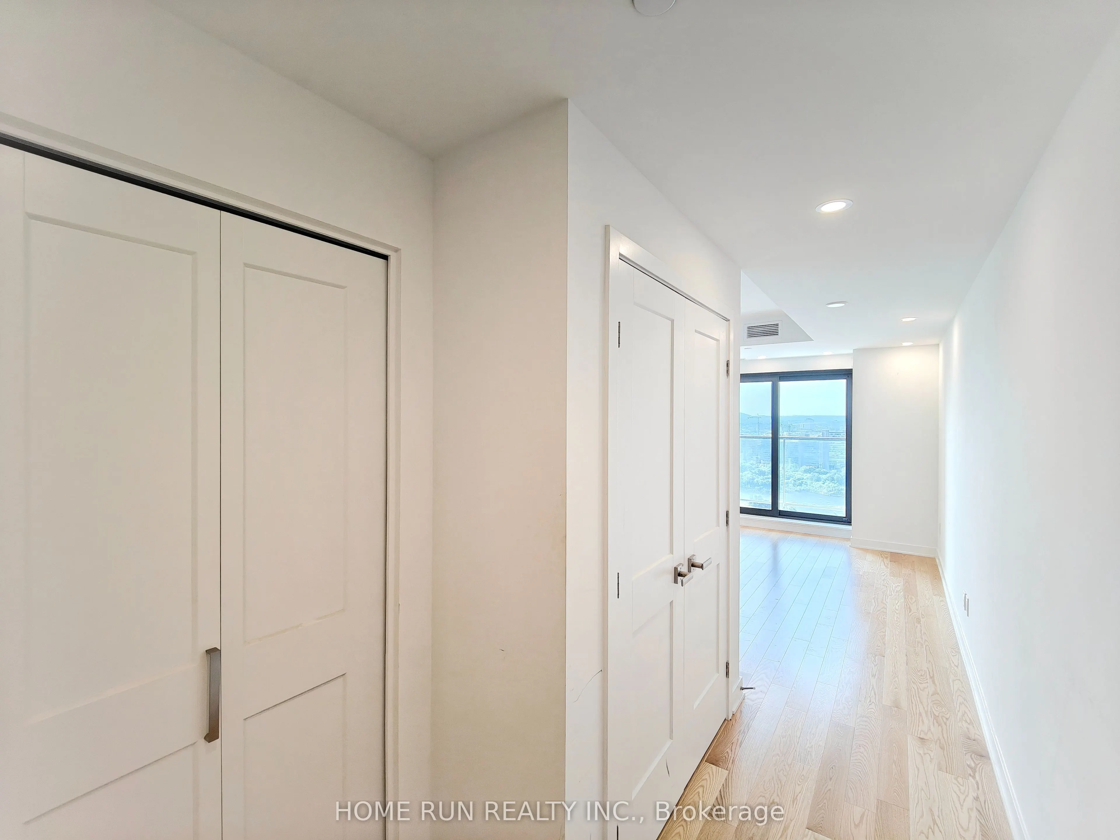 340 QUEEN Street, #2502