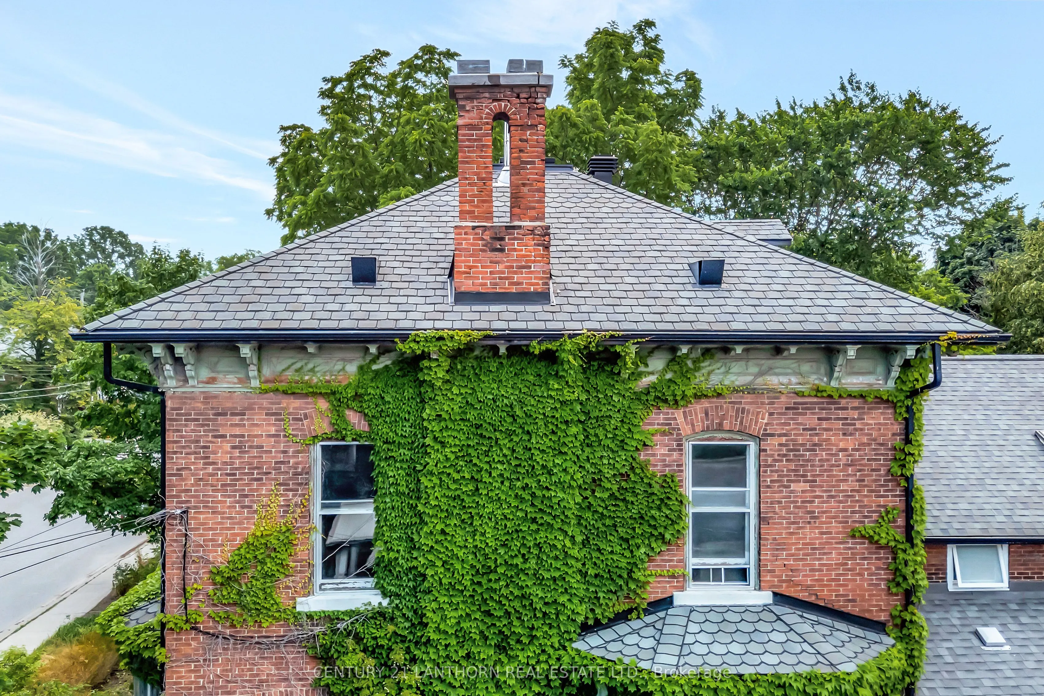 76 King Street