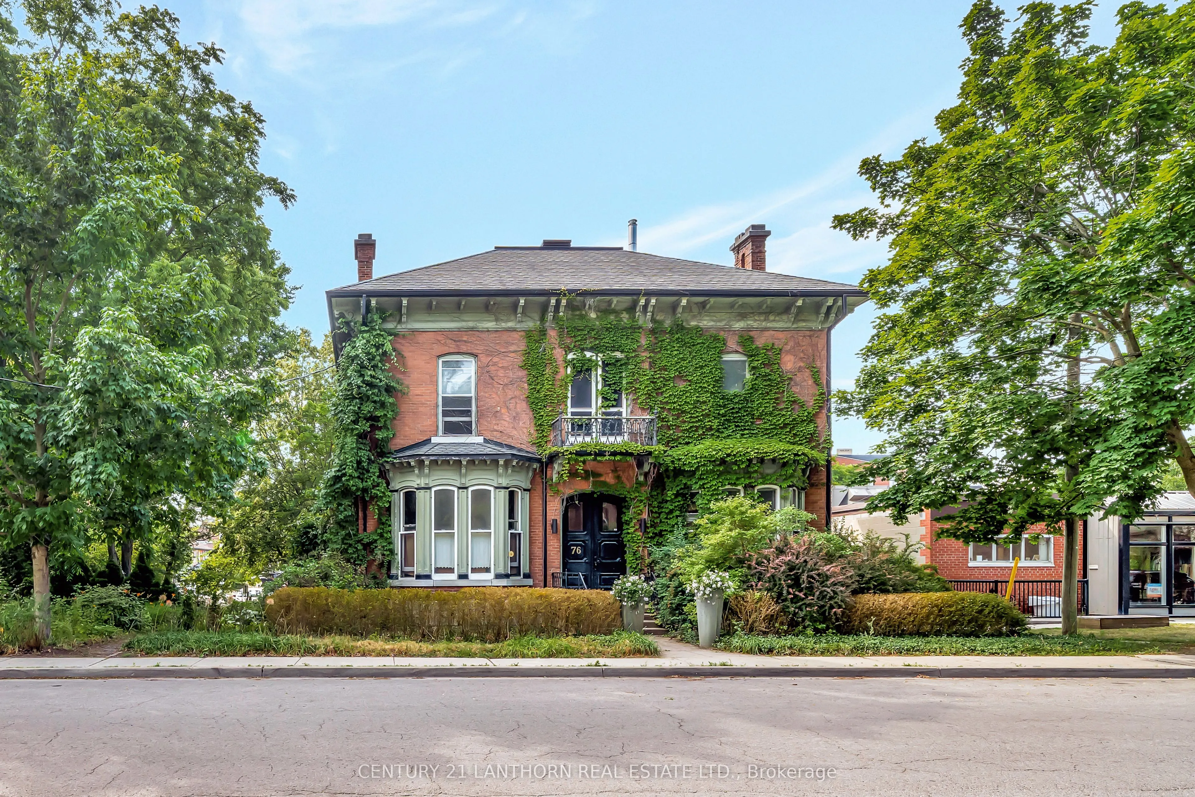 76 King Street