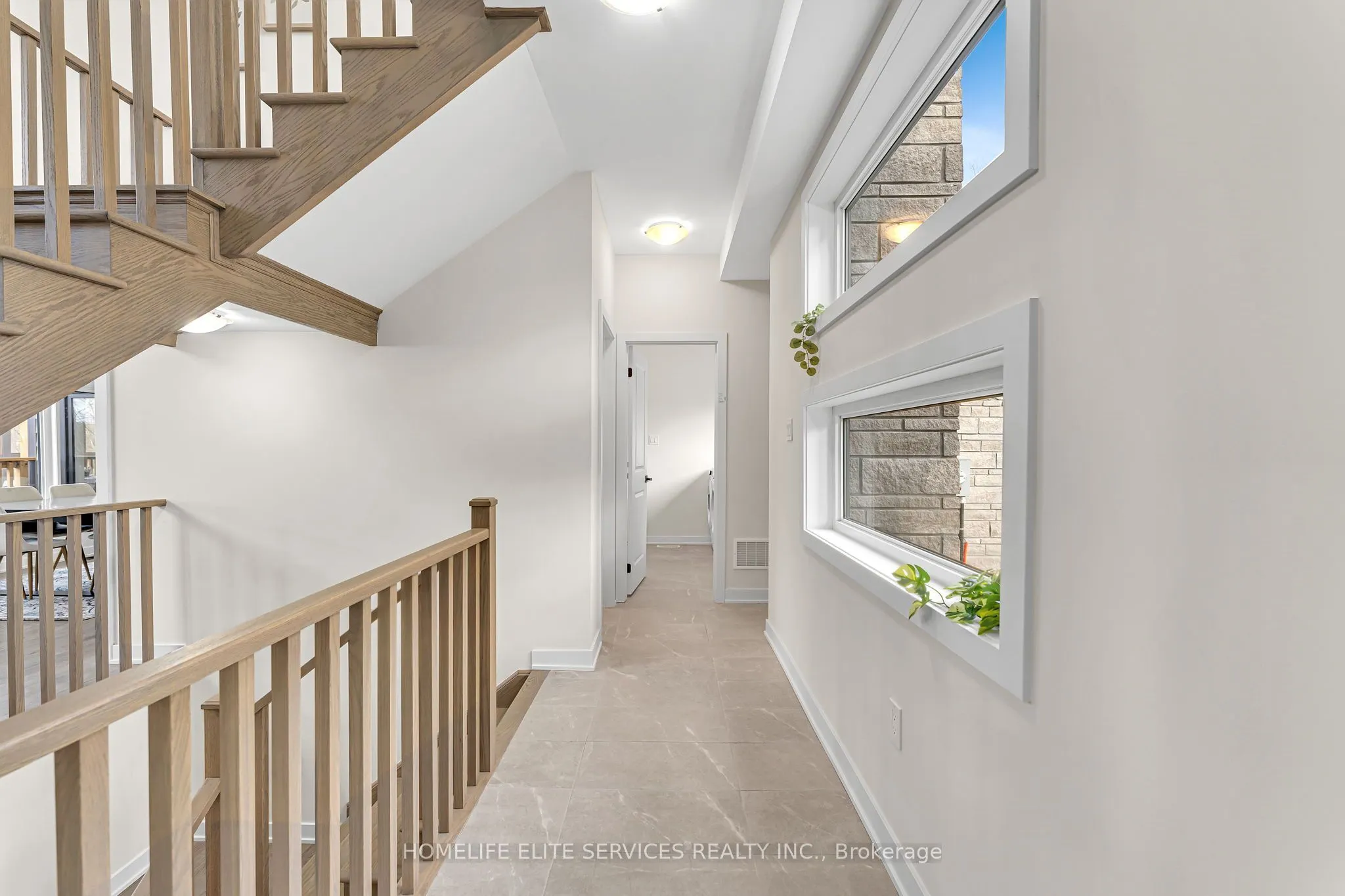 1008 Napier Court