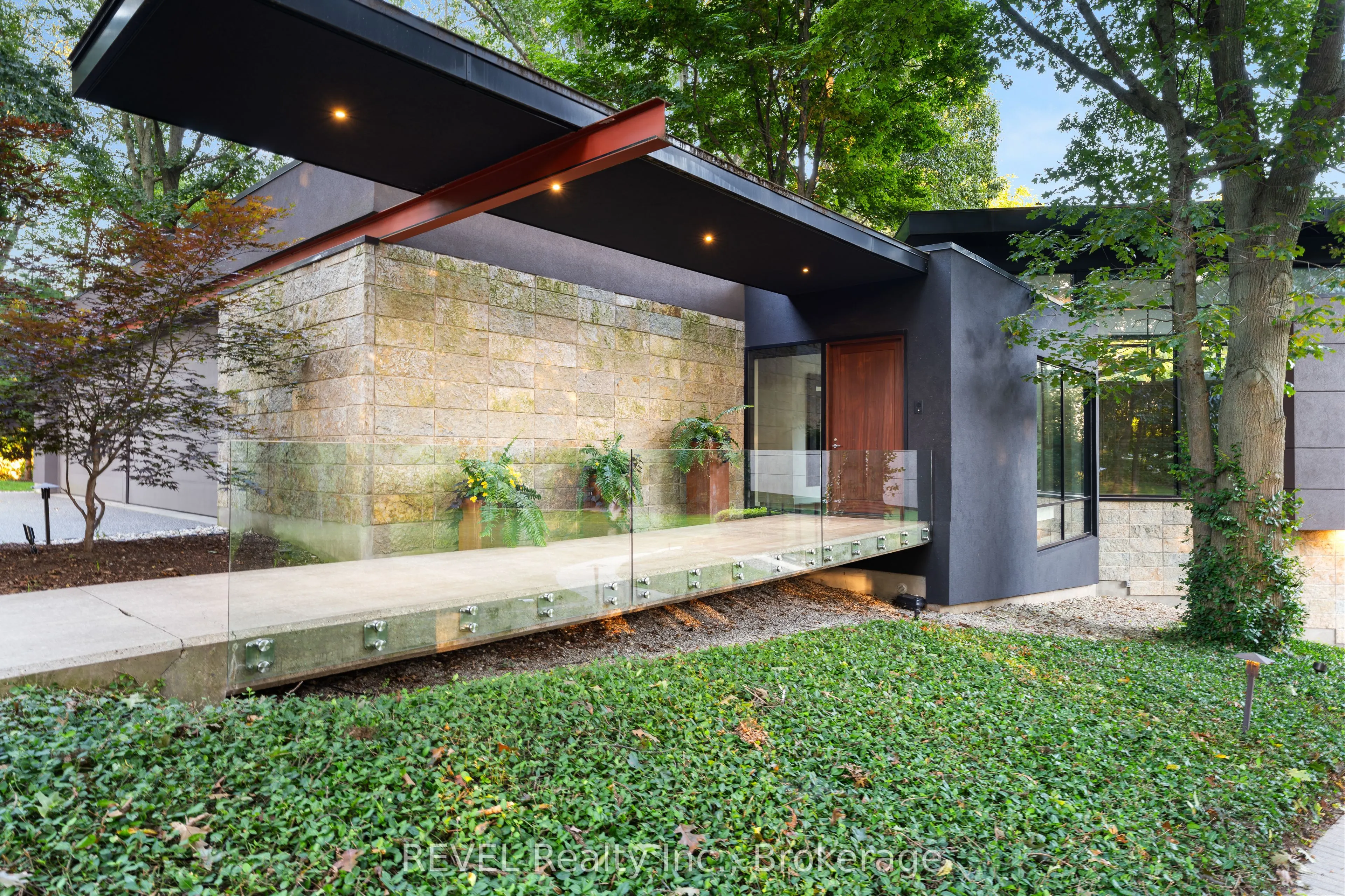 250 Canboro Road