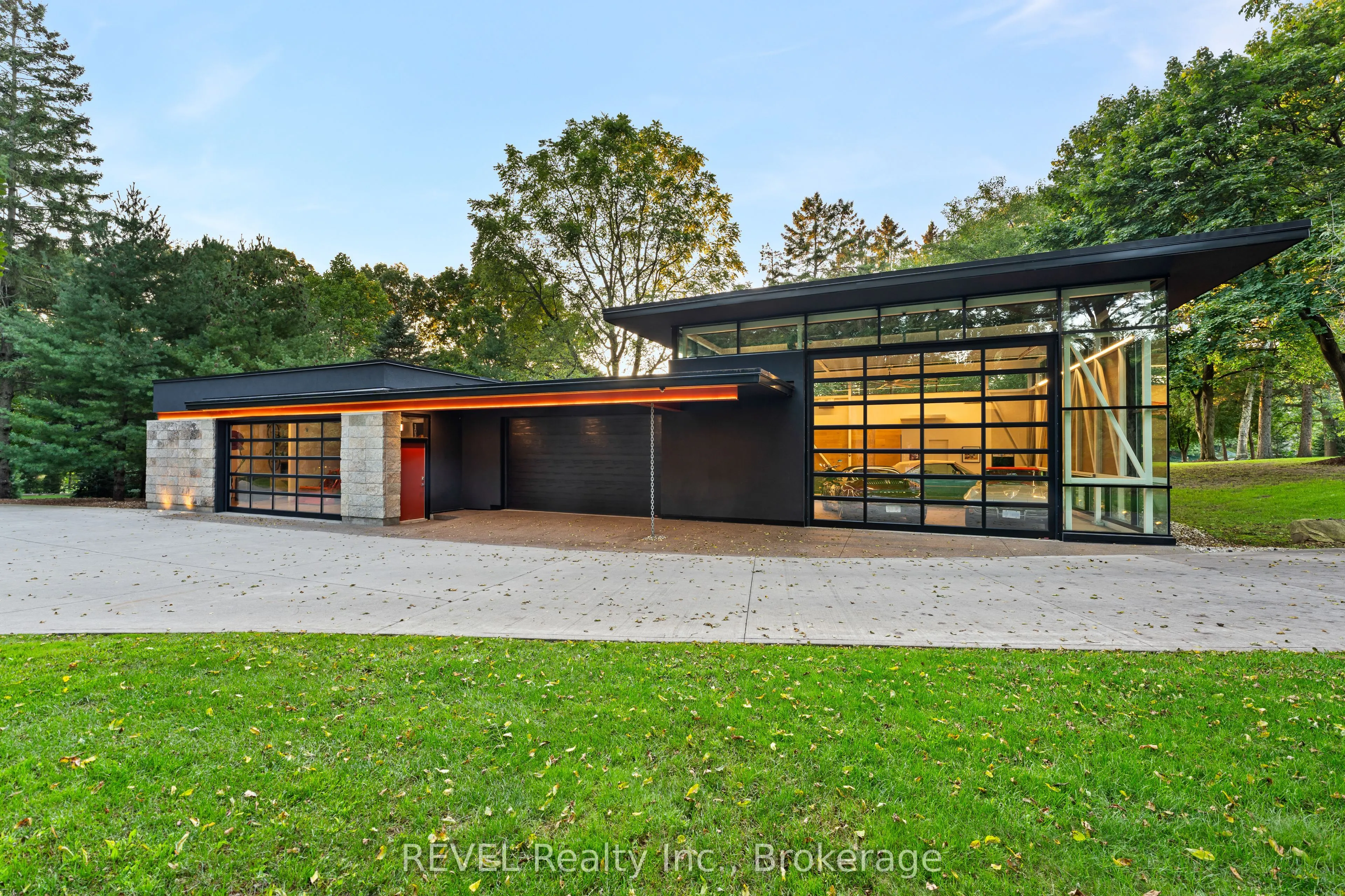 250 Canboro Road