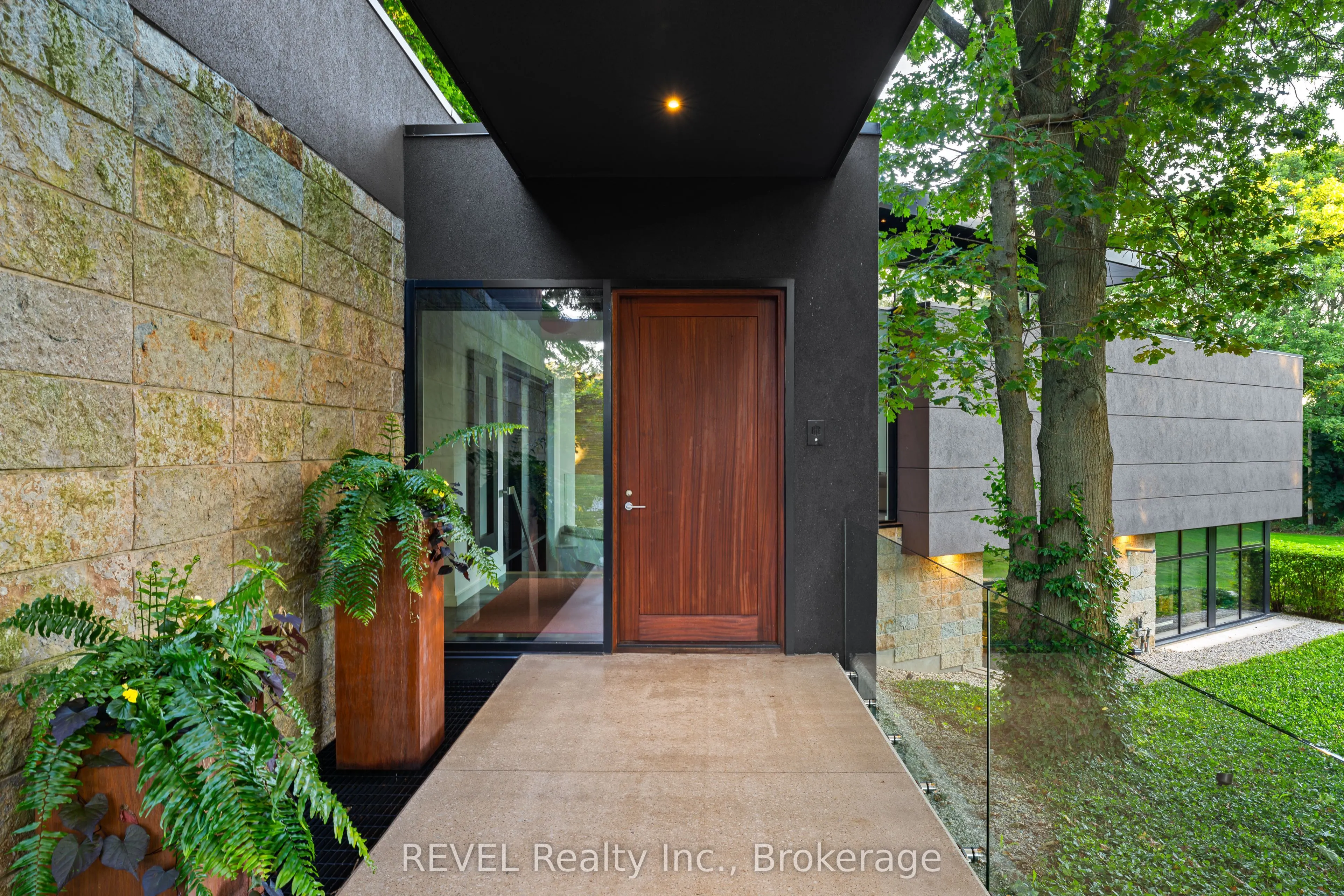 250 Canboro Road