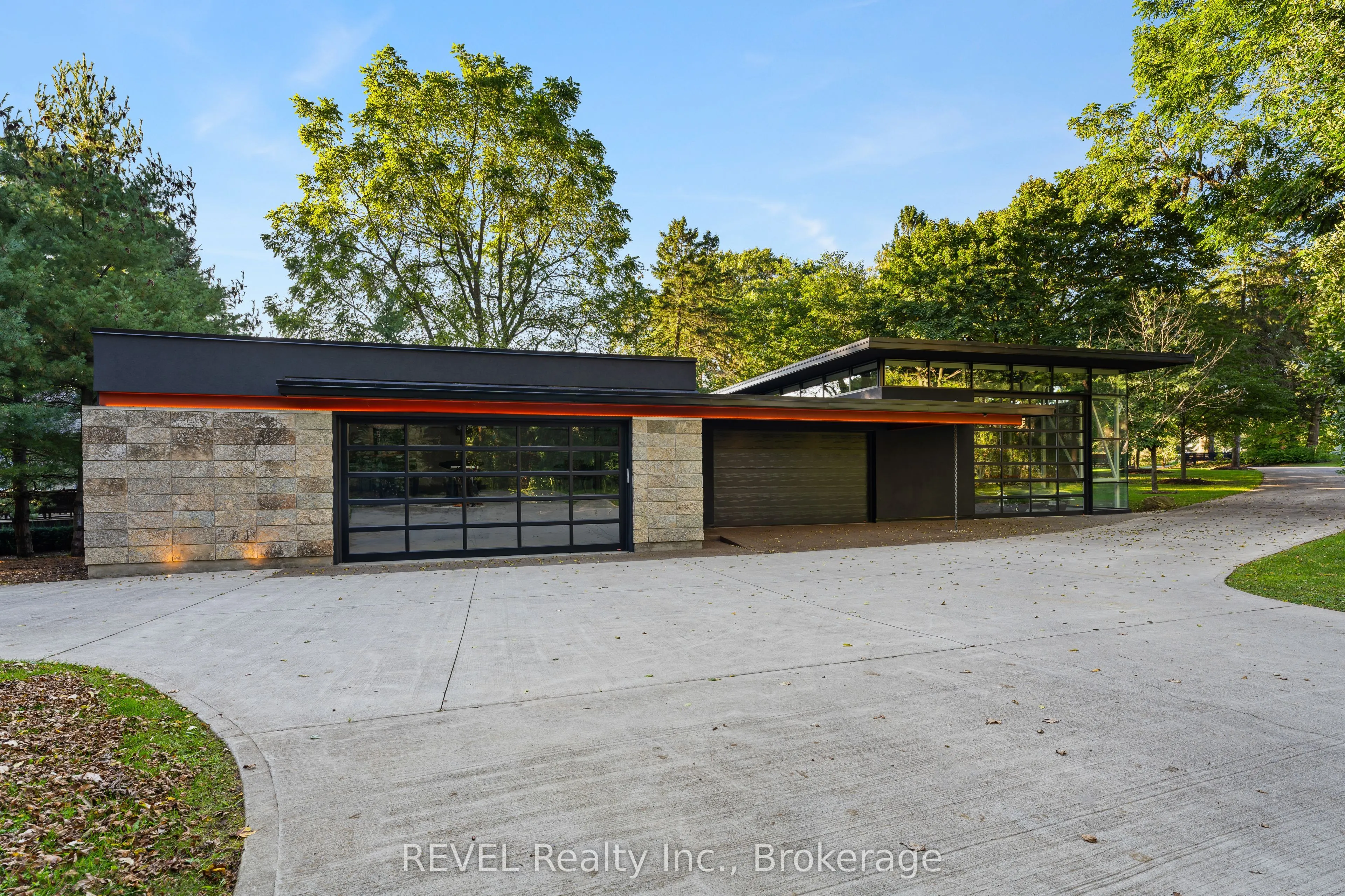 250 Canboro Road