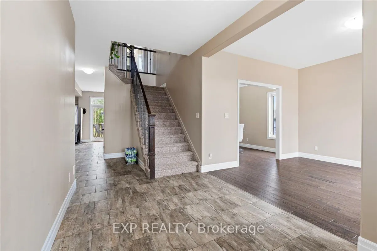 22 Farmington Crescent